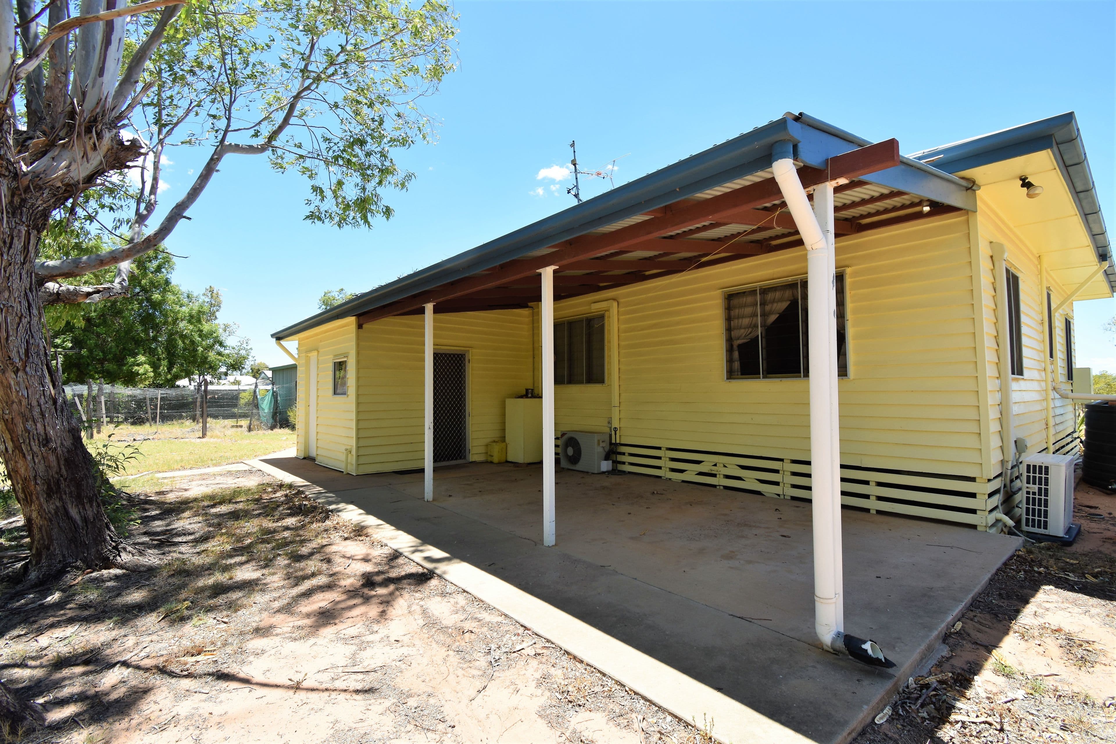 56 Pine Street, Barcaldine QLD 4725, Barcaldine - Thumbnail 7