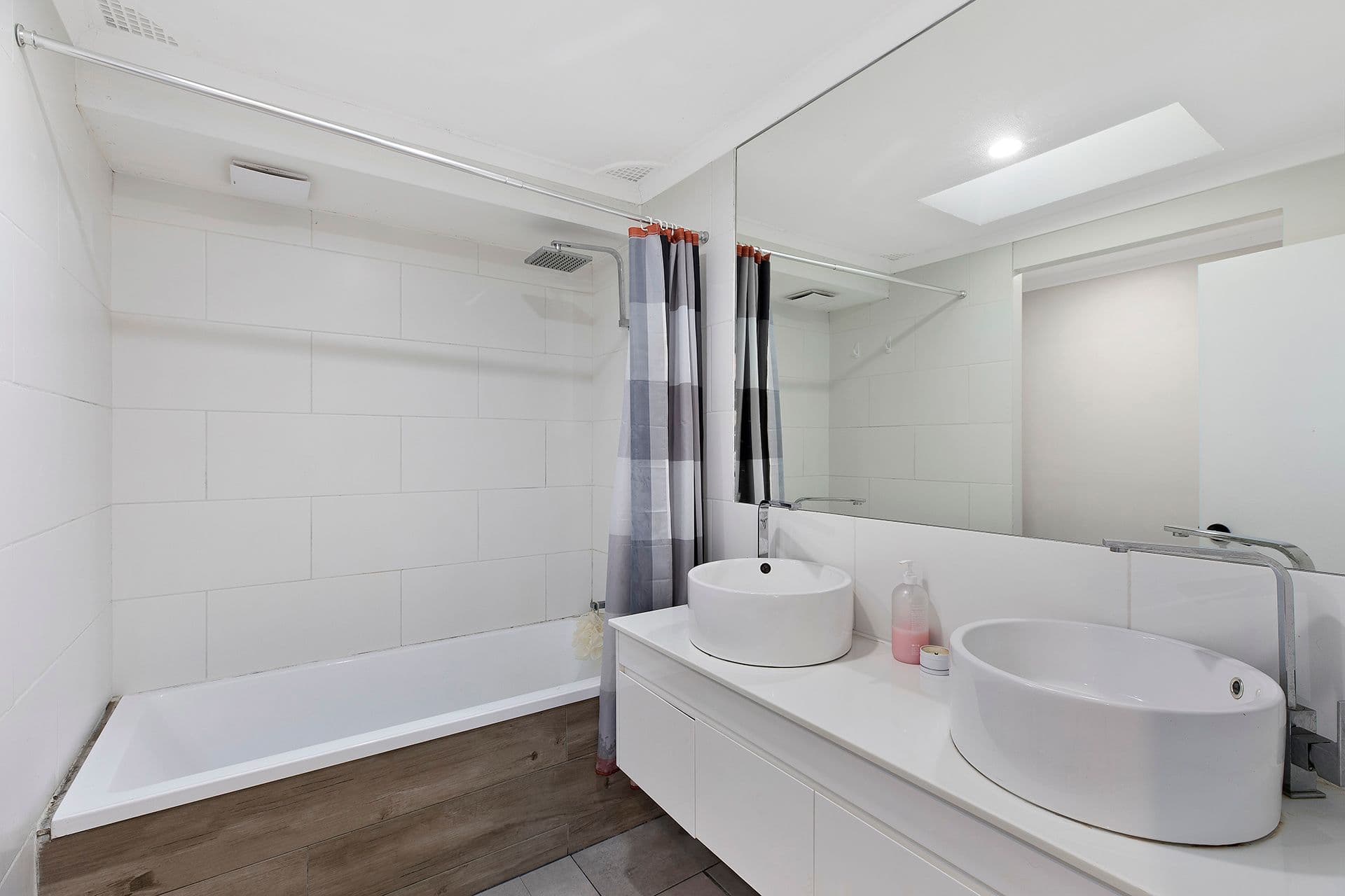76 Kingsford Smith Drive, Berkeley Vale NSW 2261, Berkeley Vale - Thumbnail 6