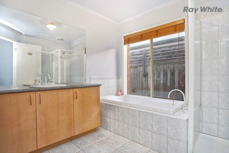 15 Burnley Grove, TAYLORS HILL VIC 3037, Taylors Hill - Thumbnail 4