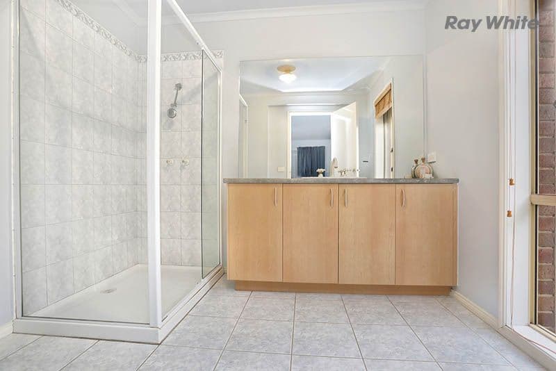 15 Burnley Grove, TAYLORS HILL VIC 3037, Taylors Hill - Thumbnail 5