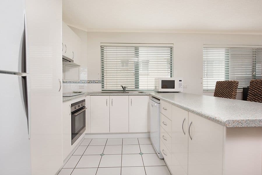 14 Bulcock Beach Esplanade, Caloundra QLD 4551, Caloundra - Thumbnail 4