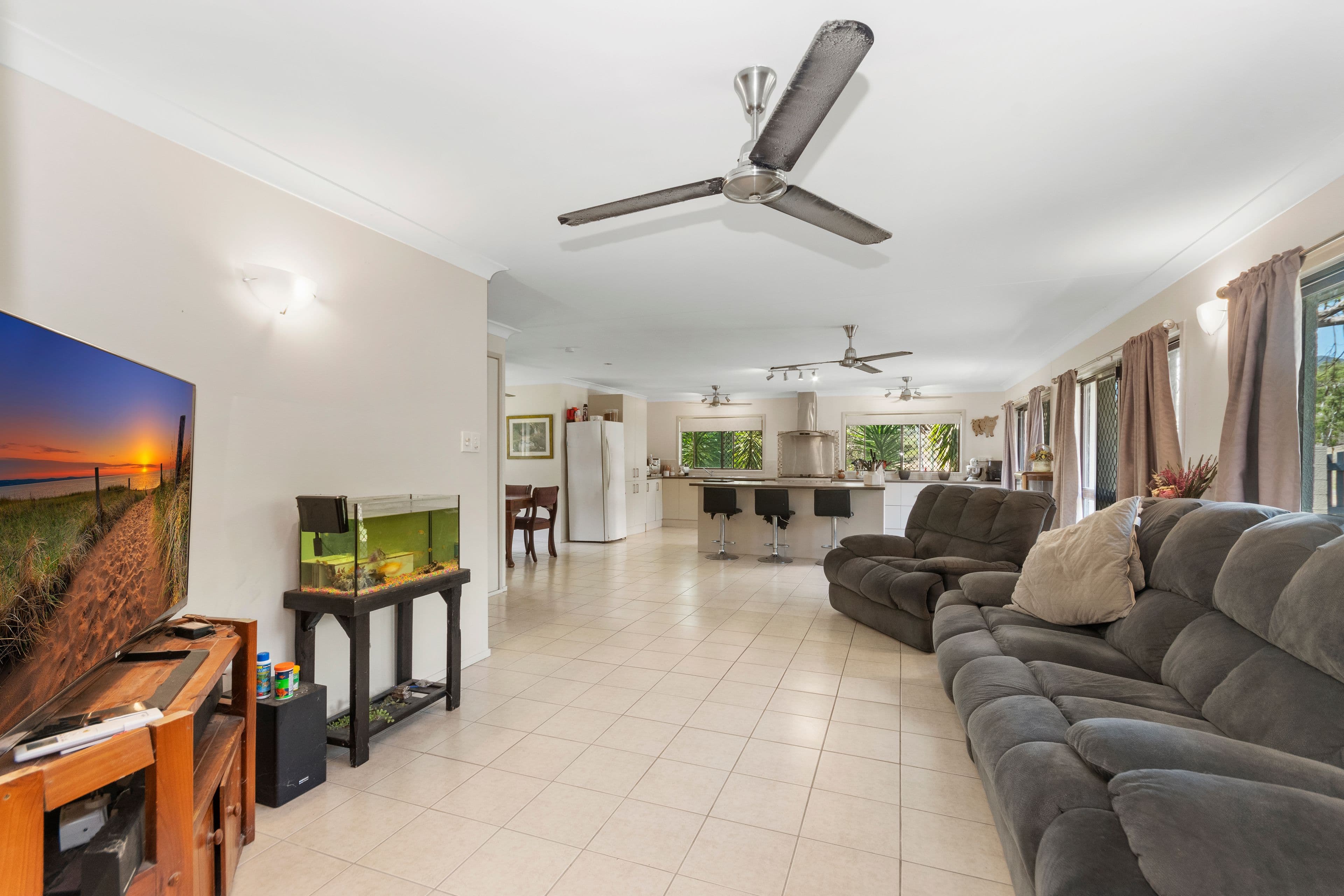 62 Alligator Creek Road, Alligator Creek QLD 4816, Alligator Creek - Thumbnail 4