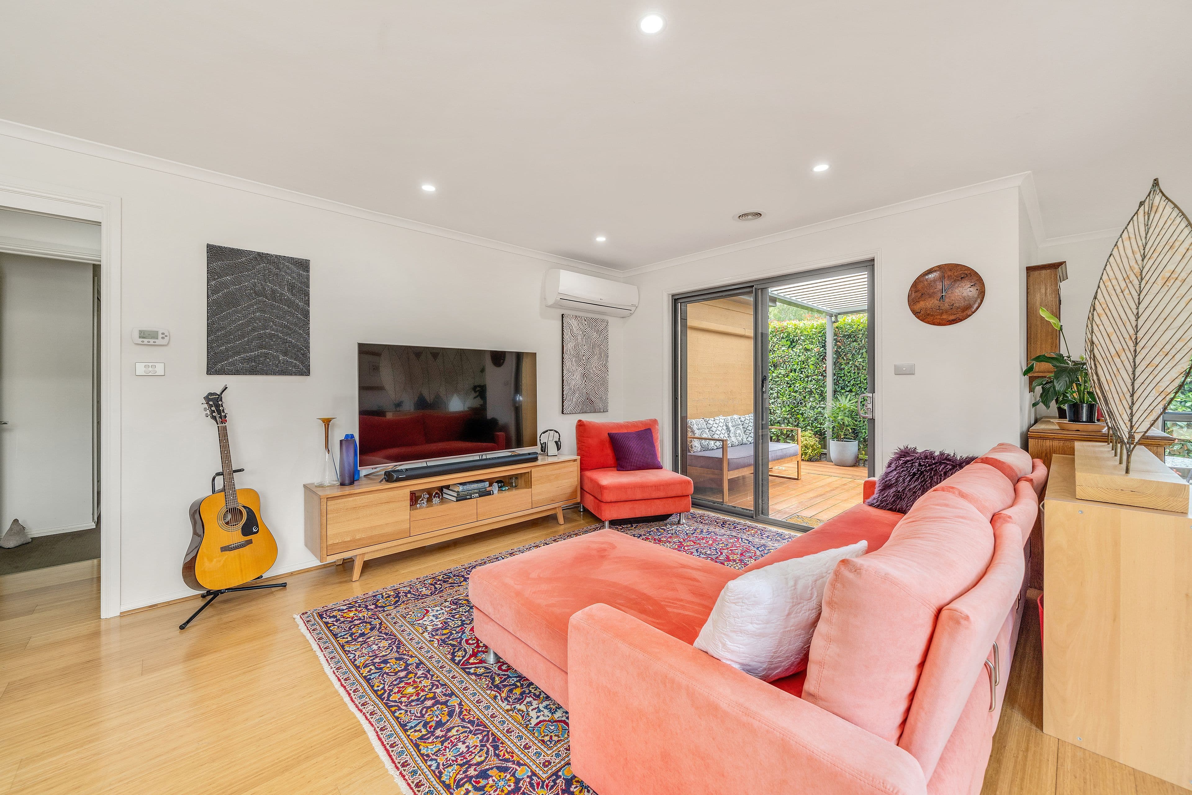 24 Hellmund Street, Queanbeyan NSW 2620, Queanbeyan West - Thumbnail 2