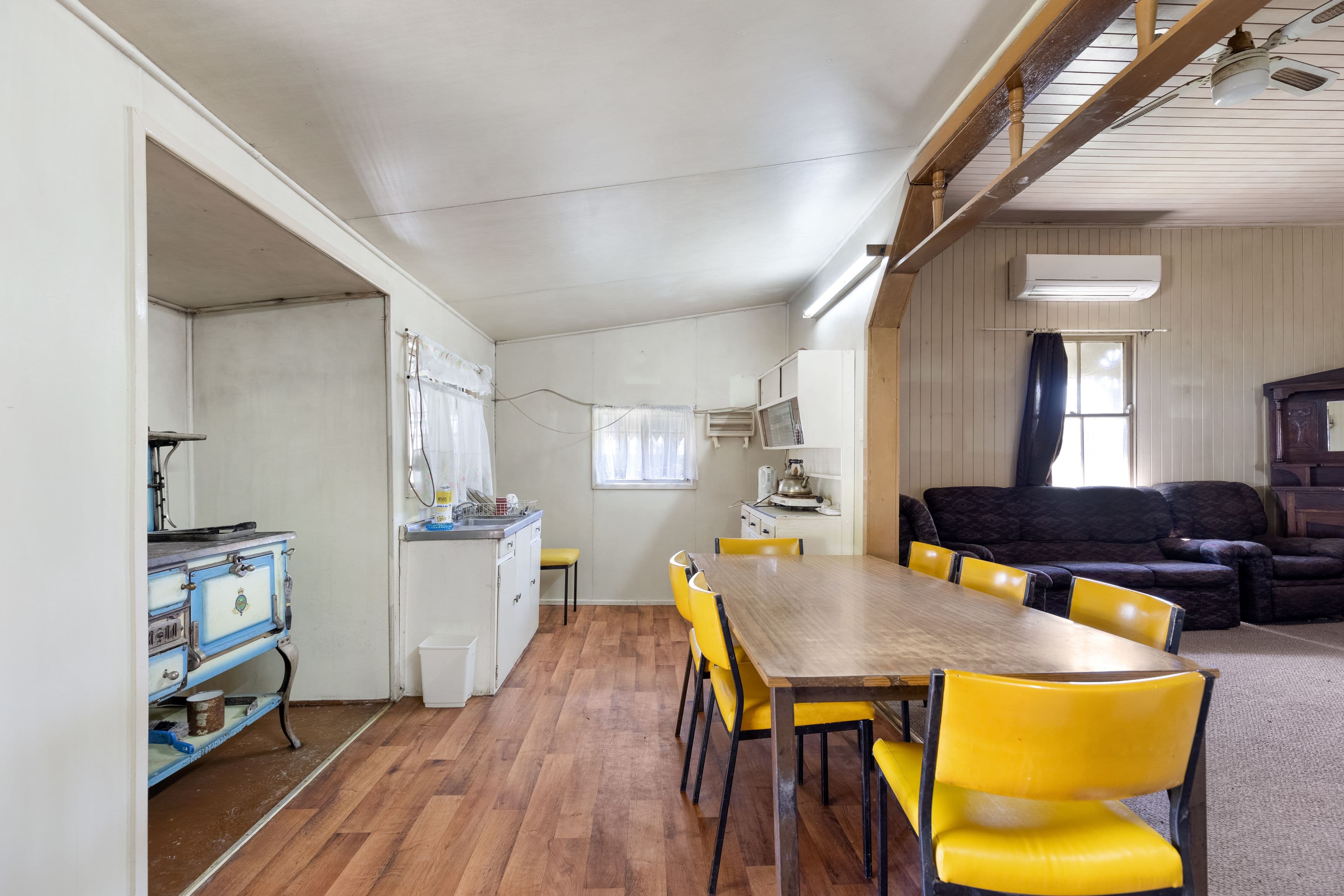 23-25 Cunliffe Street, Oakey QLD 4401, Oakey - Thumbnail 3