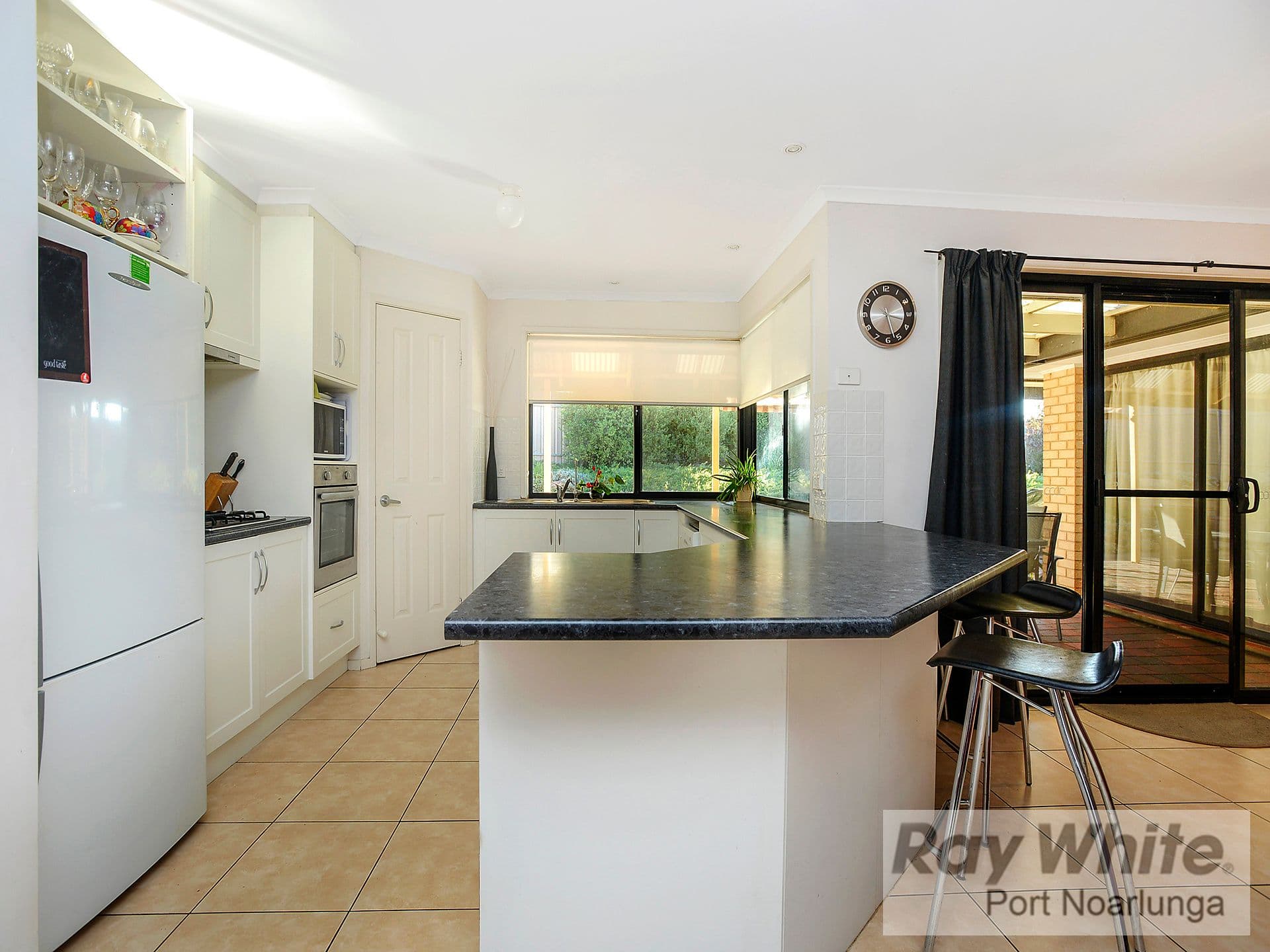 8 Torquay Drive, Seaford Rise SA 5169, Seaford Rise - Thumbnail 3
