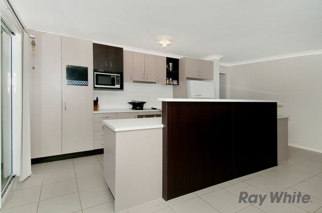 13 Goldsborough Parade, Waterford QLD 4133, Waterford - Thumbnail 3