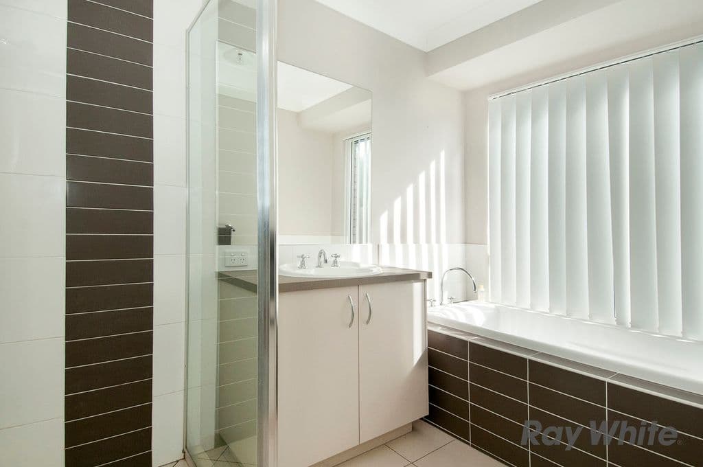 13 Goldsborough Parade, Waterford QLD 4133, Waterford - Thumbnail 7