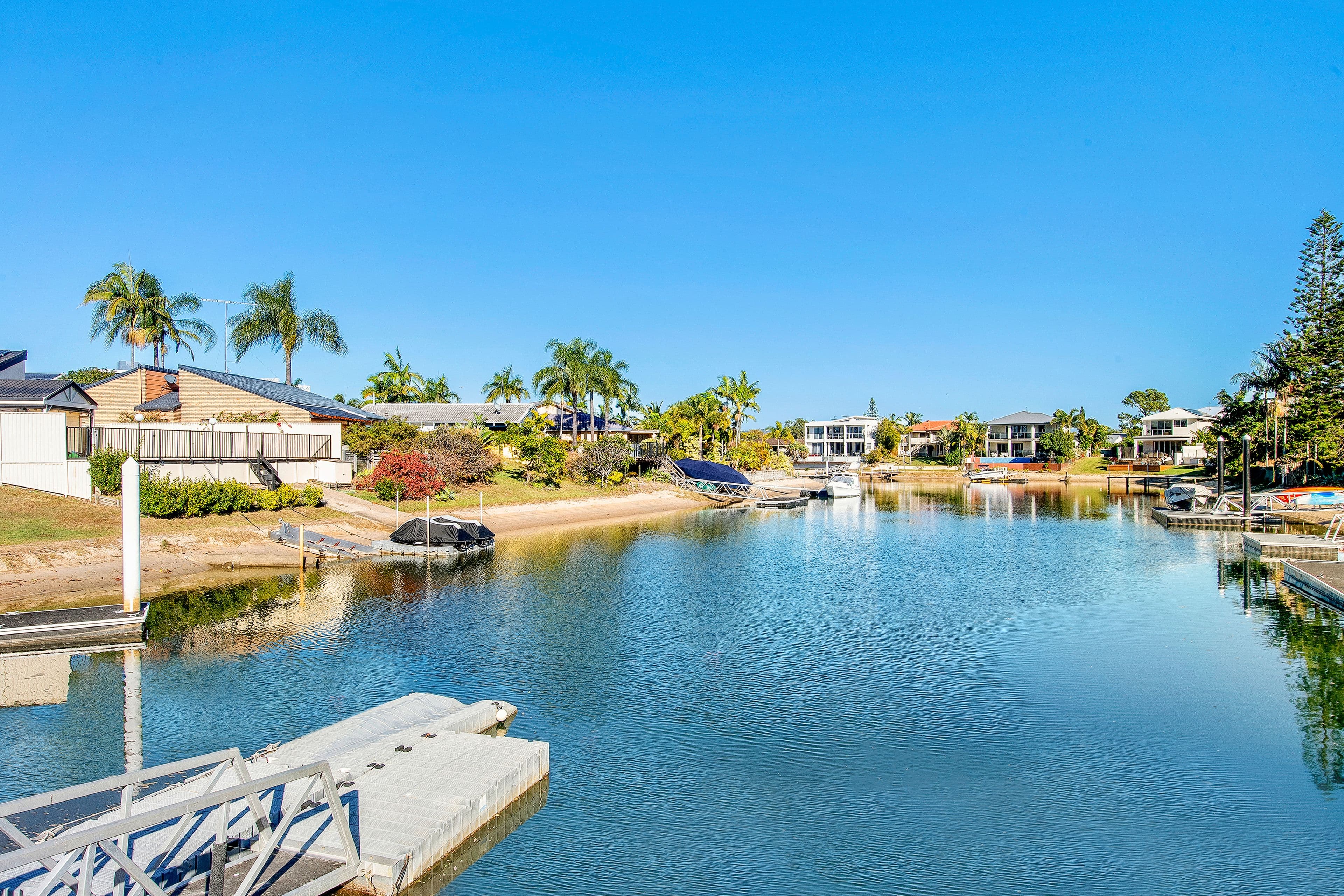 45 Sunshine Boulevard, Broadbeach Waters QLD 4218, Broadbeach Waters - Thumbnail 2