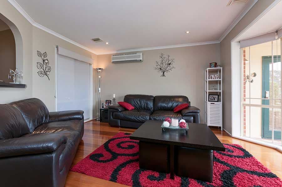4 Swansea Court, Craigieburn VIC 3064, Craigieburn - Thumbnail 2