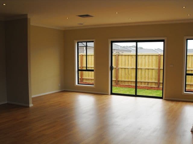 27 Nighthawk Boulevard, SOUTH MORANG VIC 3752, South Morang - Thumbnail 5