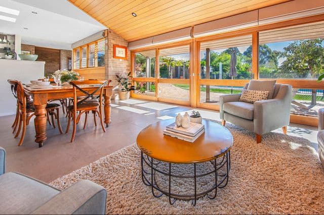 2531 Sutton Road, Sutton - Thumbnail 6
