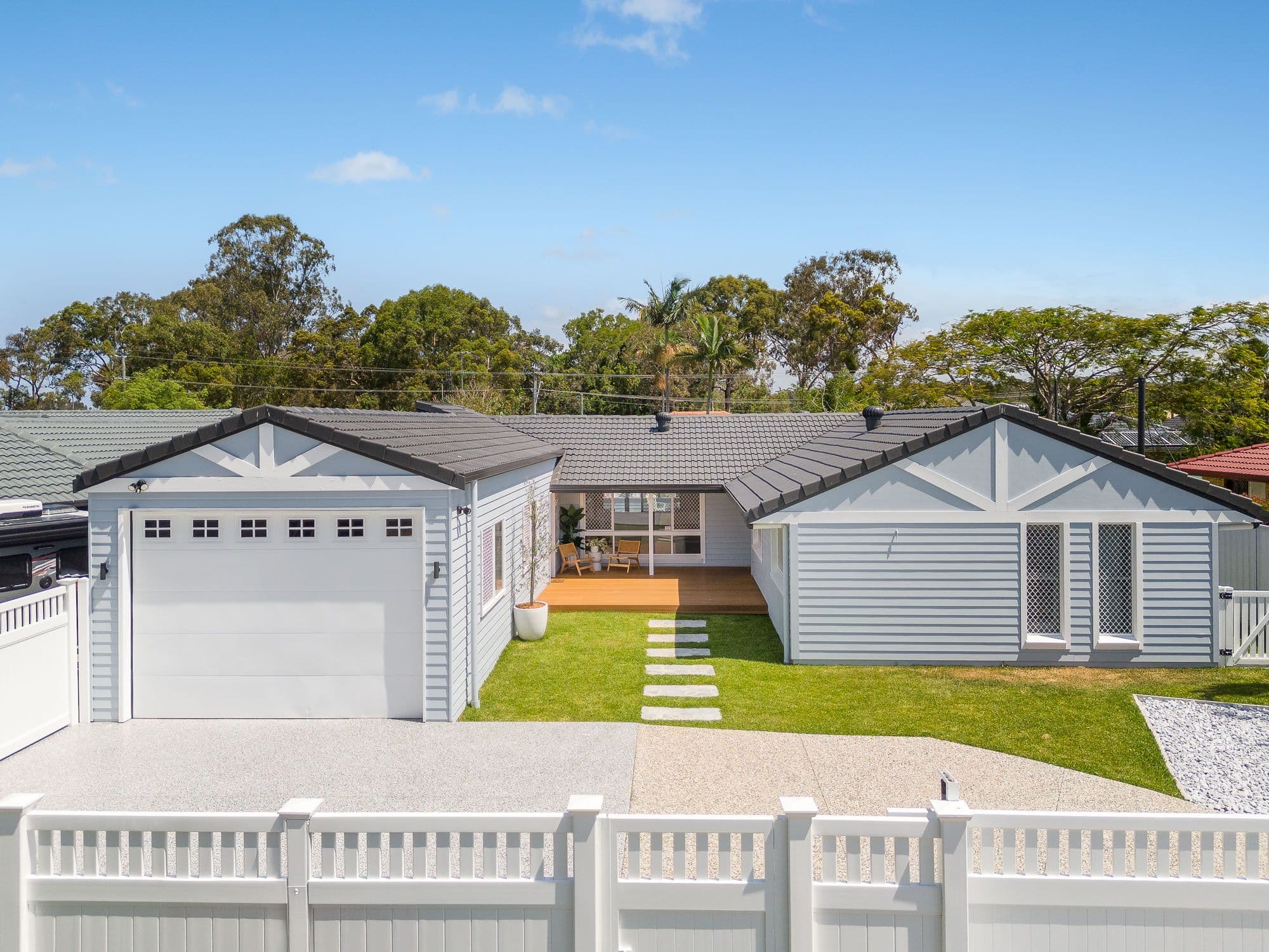 10 Menindee Avenue, Coombabah QLD 4216, Coombabah - Image 1