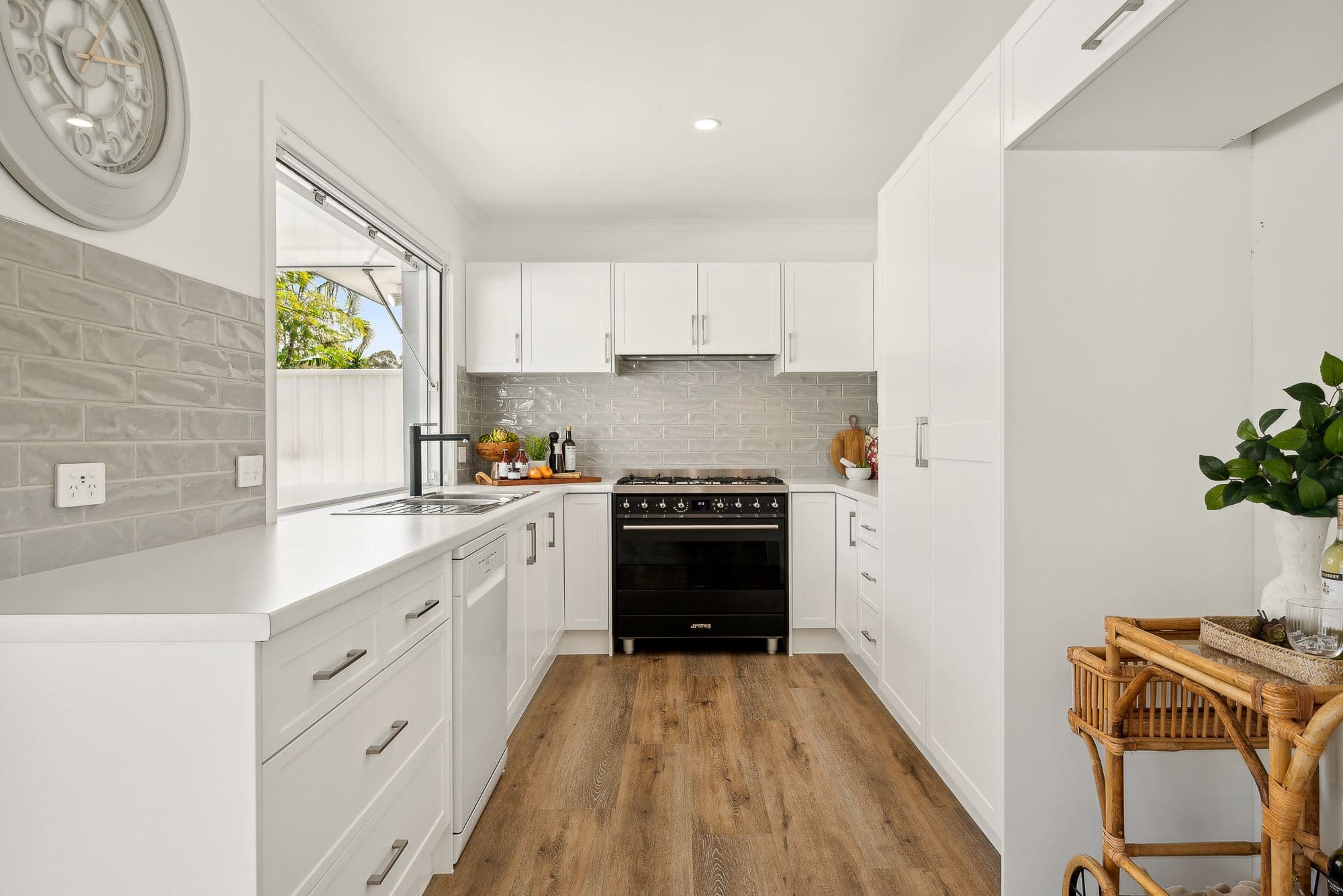 10 Menindee Avenue, Coombabah QLD 4216, Coombabah - Thumbnail 6