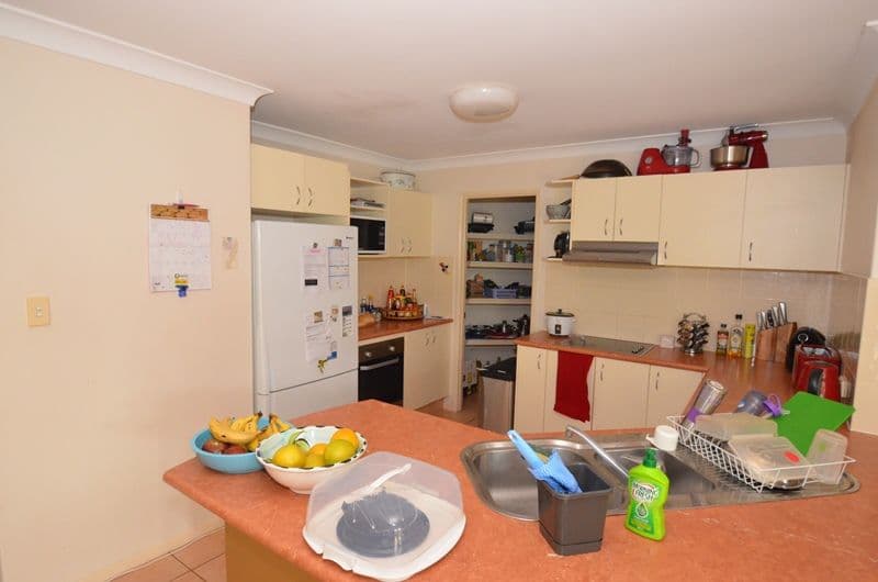 25 Tee Trees Boulevard, ARUNDEL QLD 4214, Arundel - Thumbnail 3