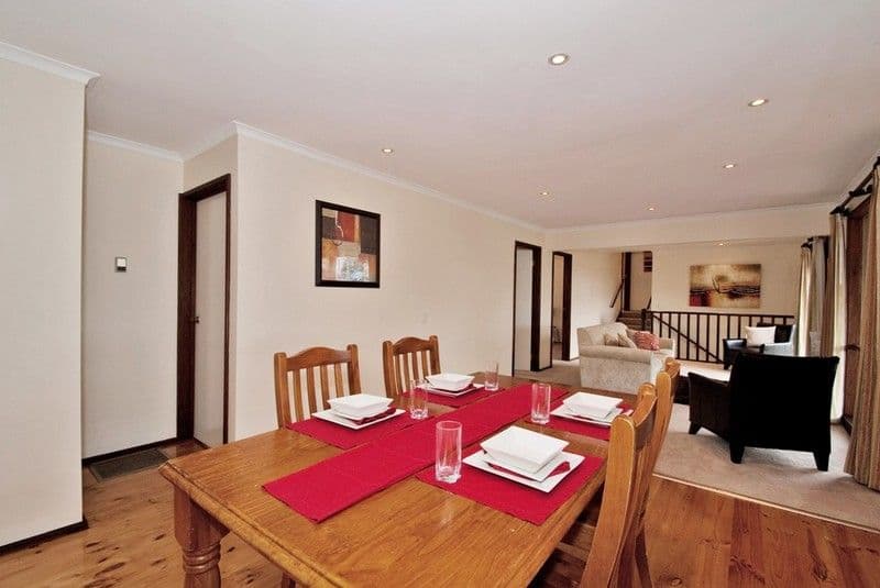 18 SAVANNA Drive, MOOROOLBARK VIC 3138, Mooroolbark - Thumbnail 2