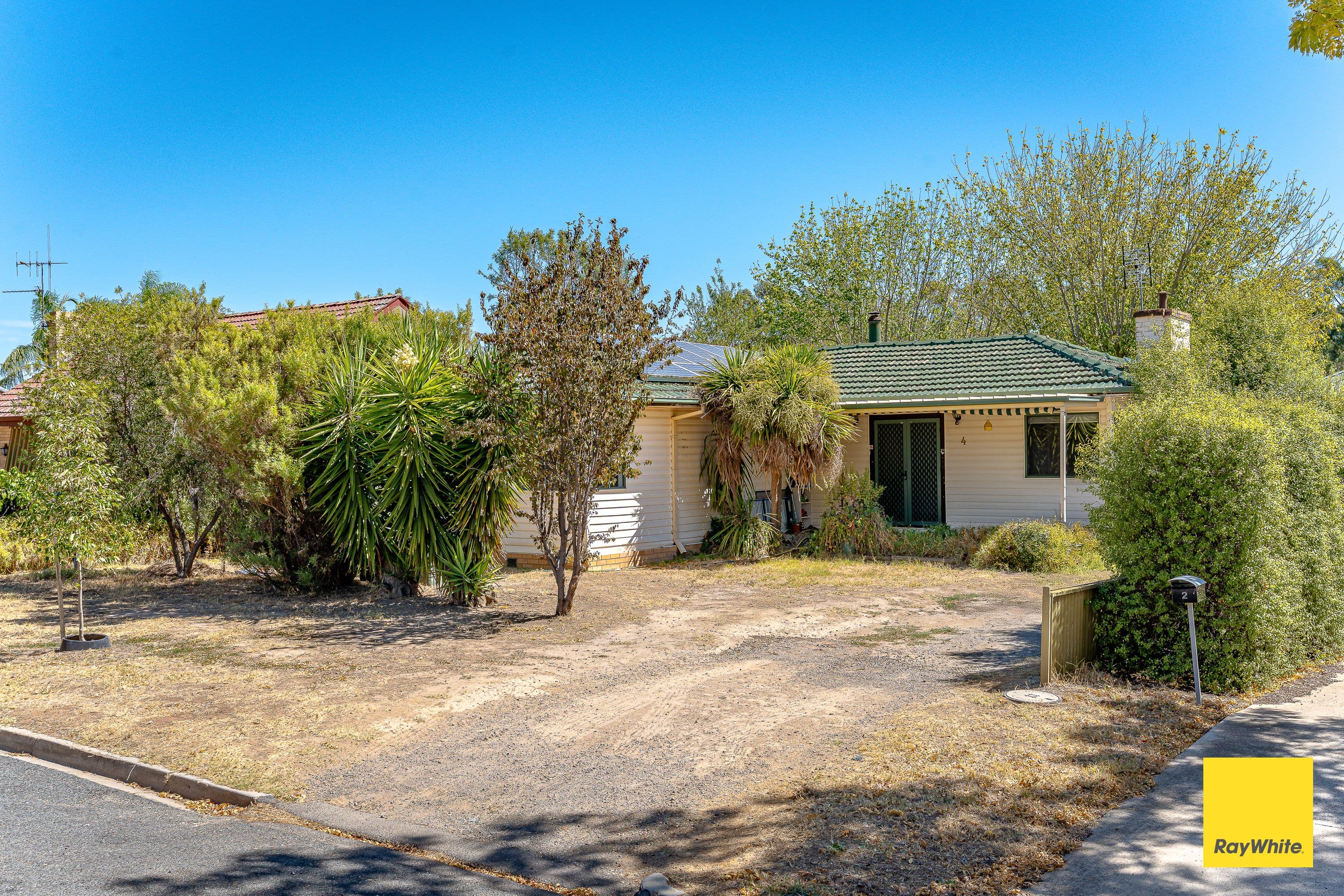 4 Longmore Street, Kangaroo Flat VIC 3555, Kangaroo Flat - Image 1