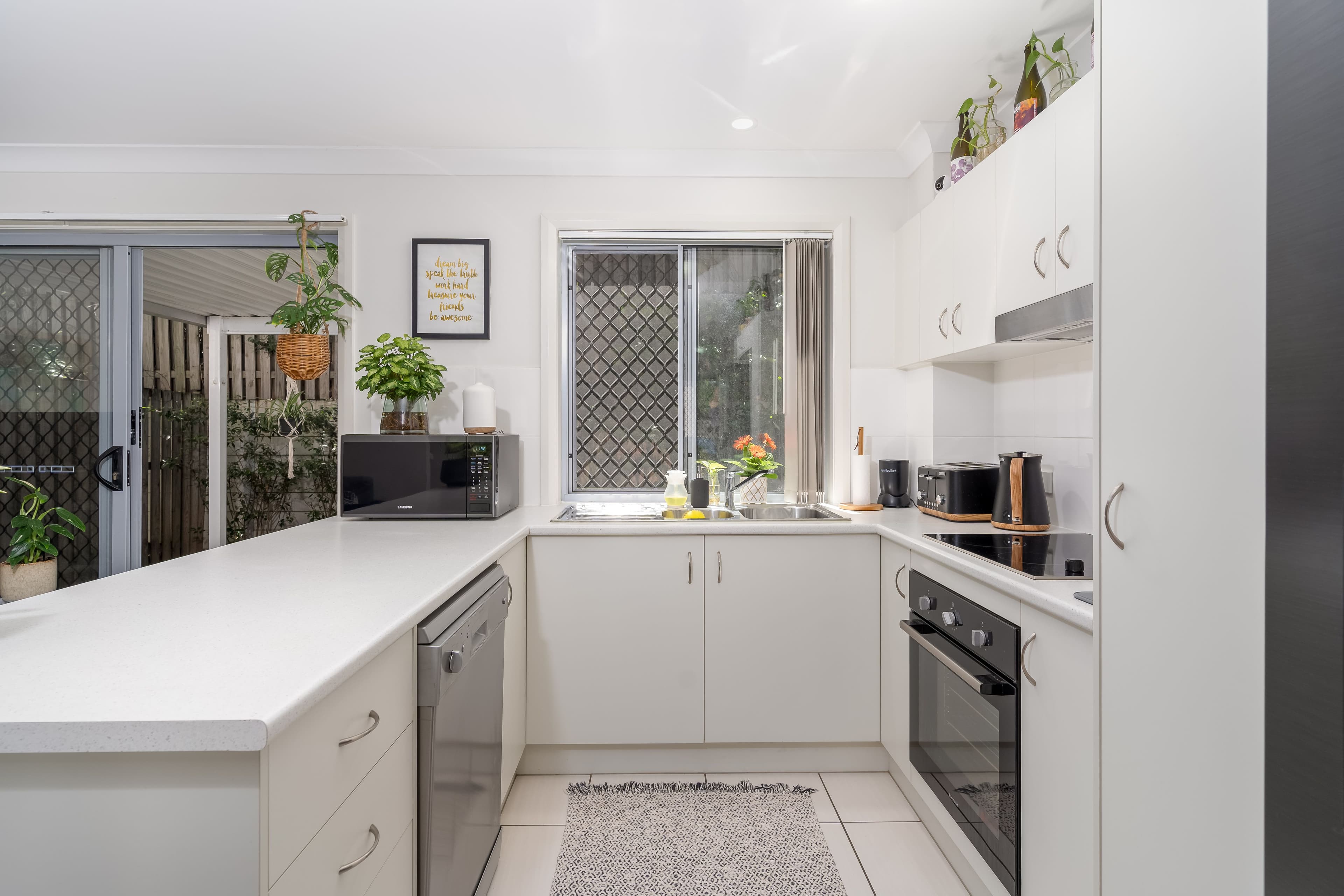 20 Panda Street, Doolandella QLD 4077, Doolandella - Thumbnail 2