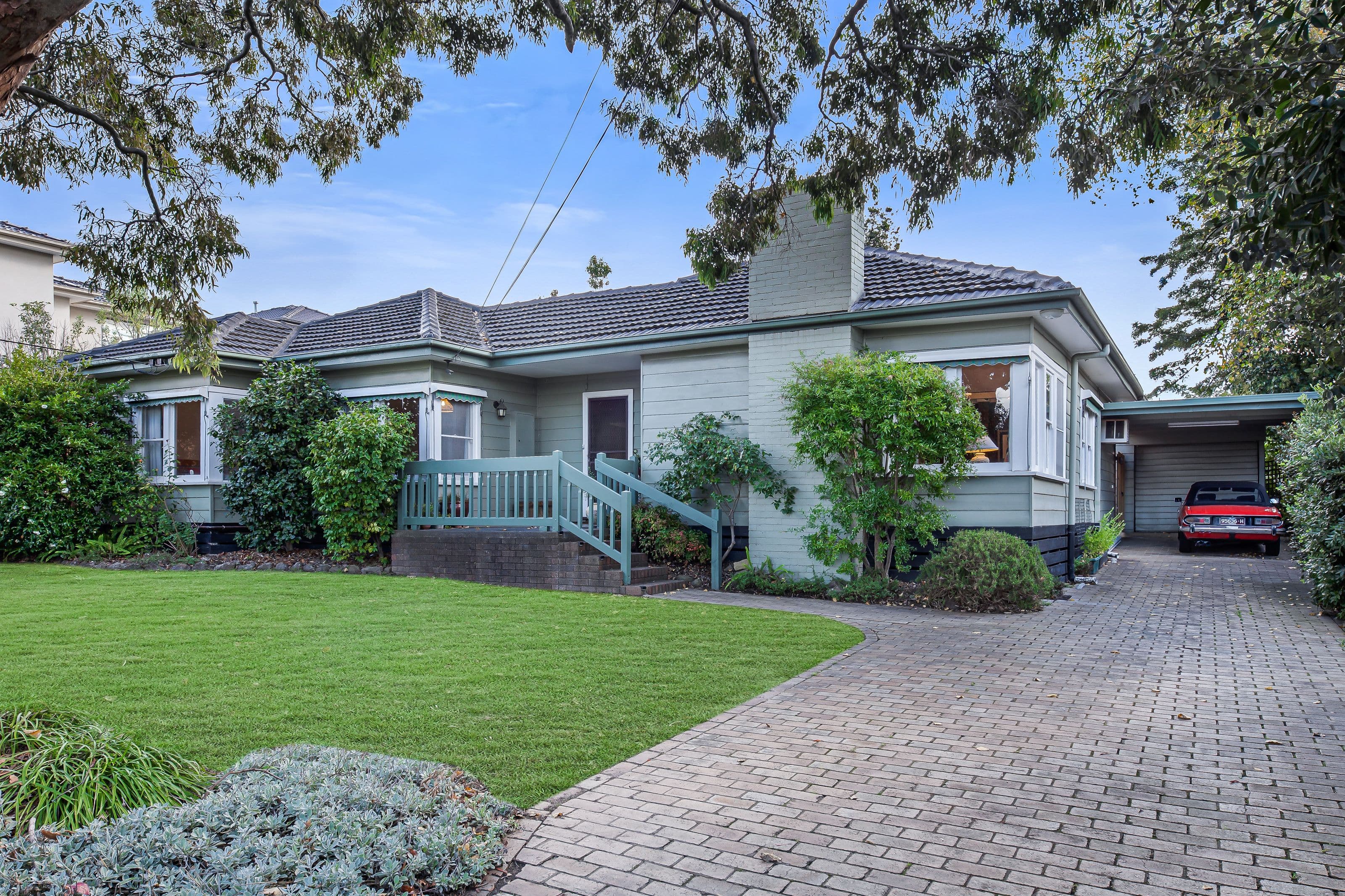 9 Lyons Street, Mount Waverley VIC 3149, Mount Waverley - Image 1