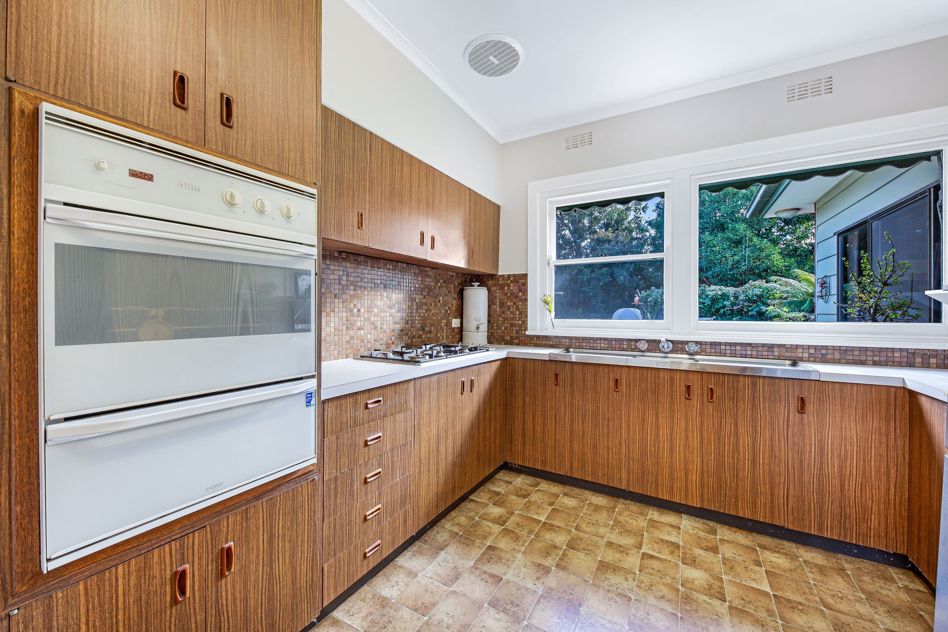 9 Lyons Street, Mount Waverley VIC 3149, Mount Waverley - Thumbnail 6