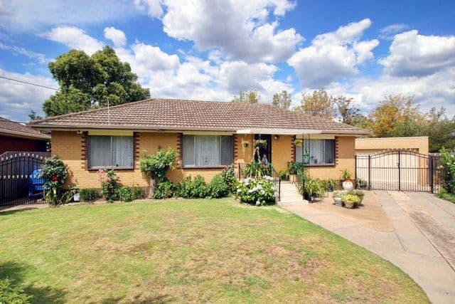 12 Muriel Court, RESERVOIR VIC 3073, Reservoir - Image 1