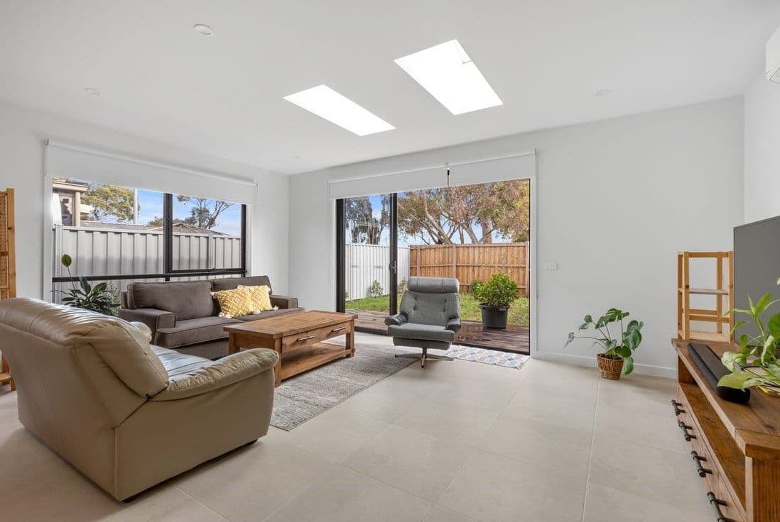 25 Kenna Drive, Lalor VIC 3075, Lalor - Thumbnail 3