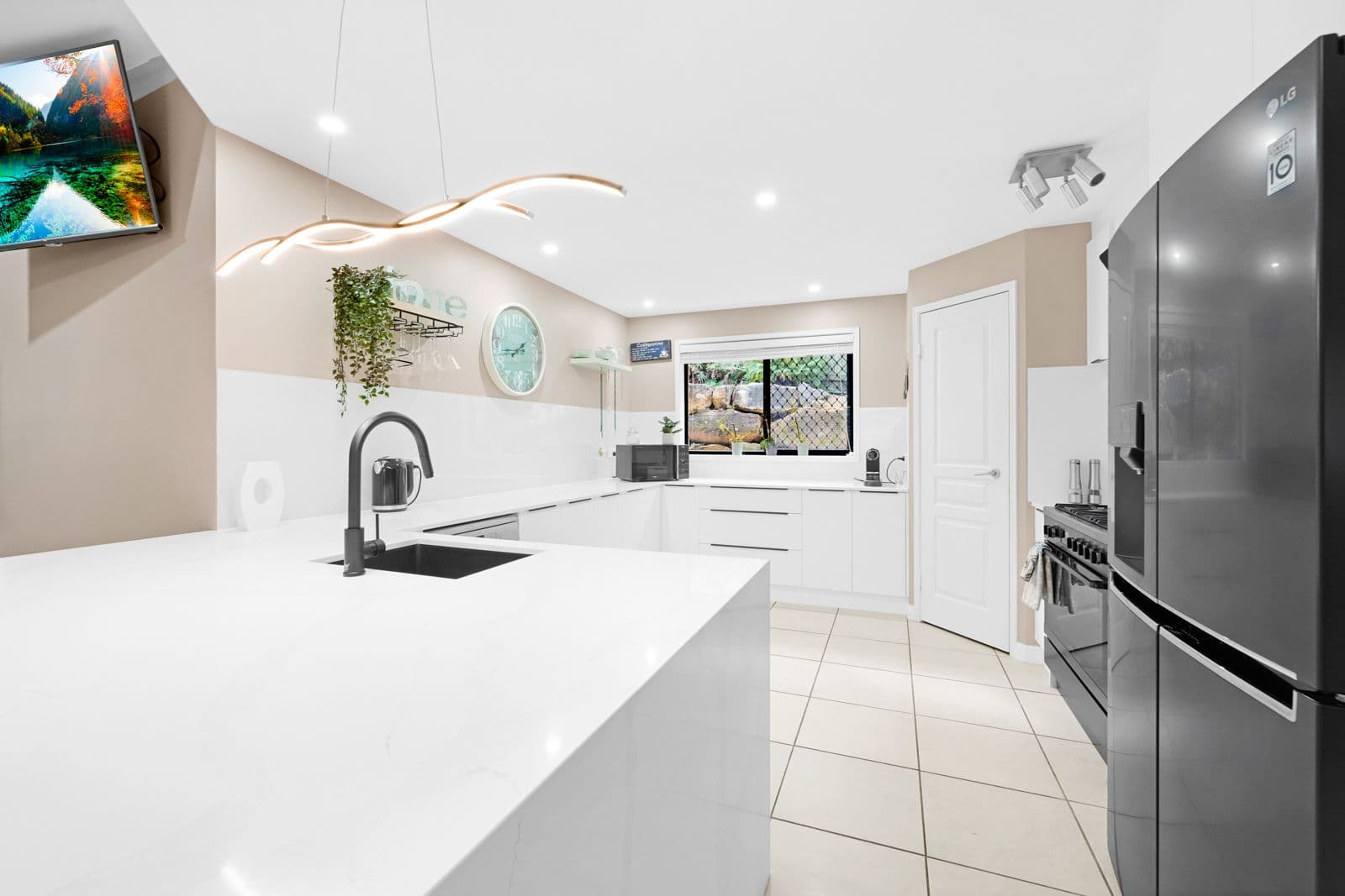 4 Picabeen Court, North Lakes QLD 4509, North Lakes - Thumbnail 4