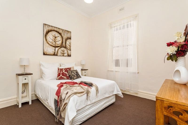 67 Hyde Street, Footscray - Thumbnail 8
