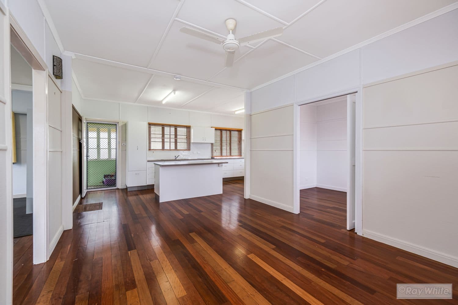 22 Henderson Street, Park Avenue QLD 4701, Park Avenue - Thumbnail 5