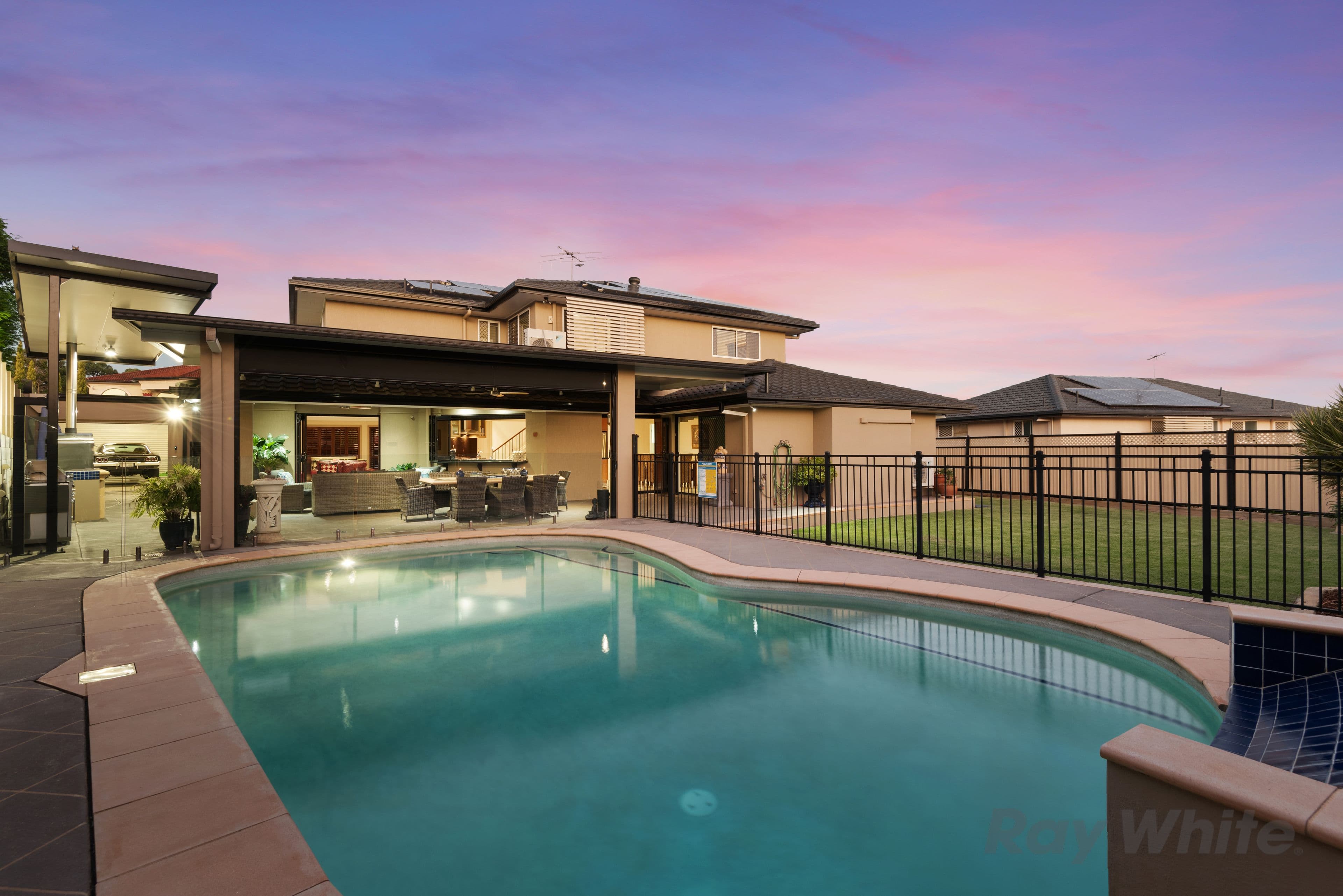 27 Manmarra Crescent, Eight Mile Plains QLD 4113, Eight Mile Plains - Thumbnail 2