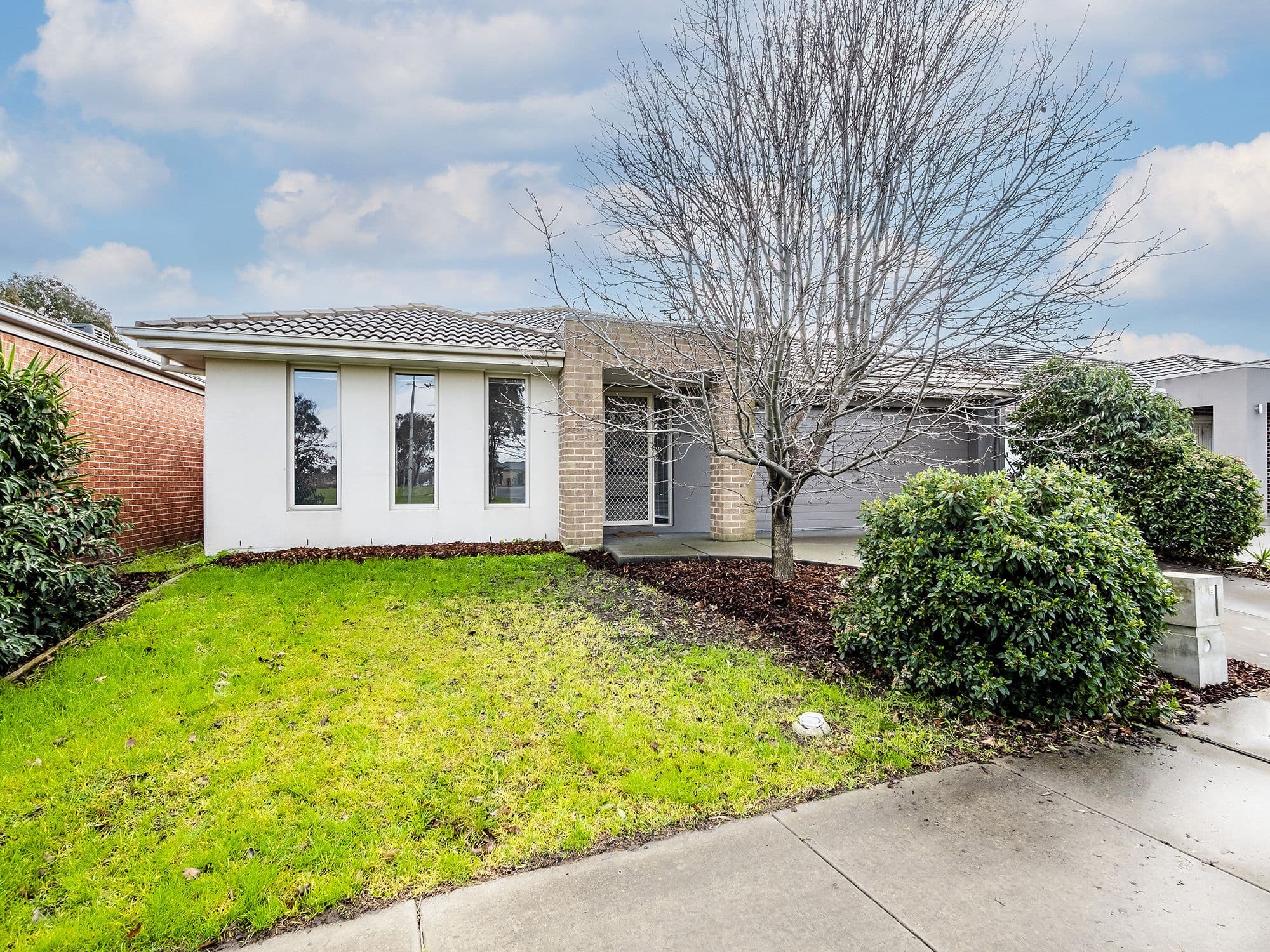 18 Quarters Boulevard, Cranbourne West VIC 3977, Cranbourne West - Thumbnail 3