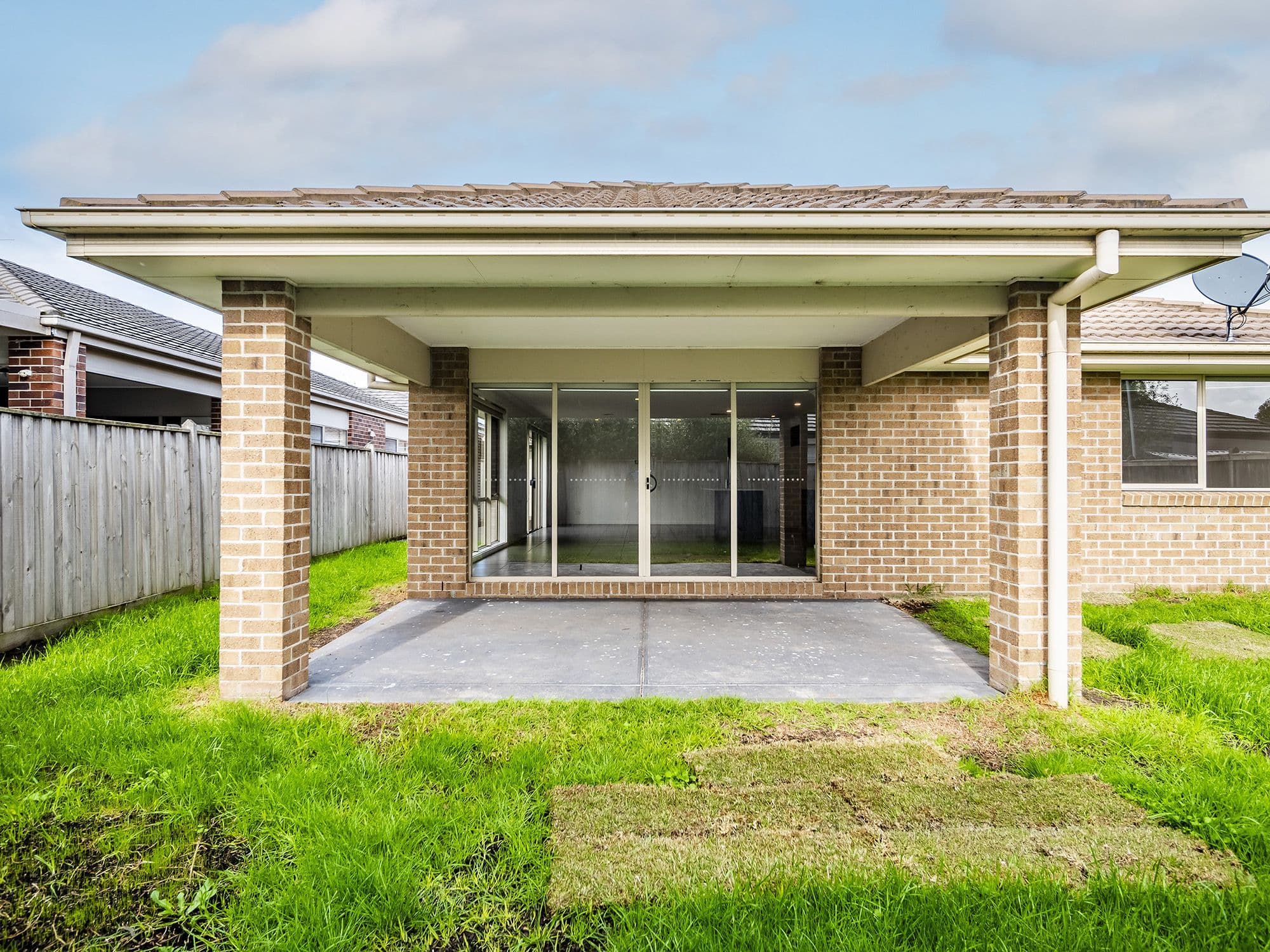 18 Quarters Boulevard, Cranbourne West VIC 3977, Cranbourne West - Thumbnail 6