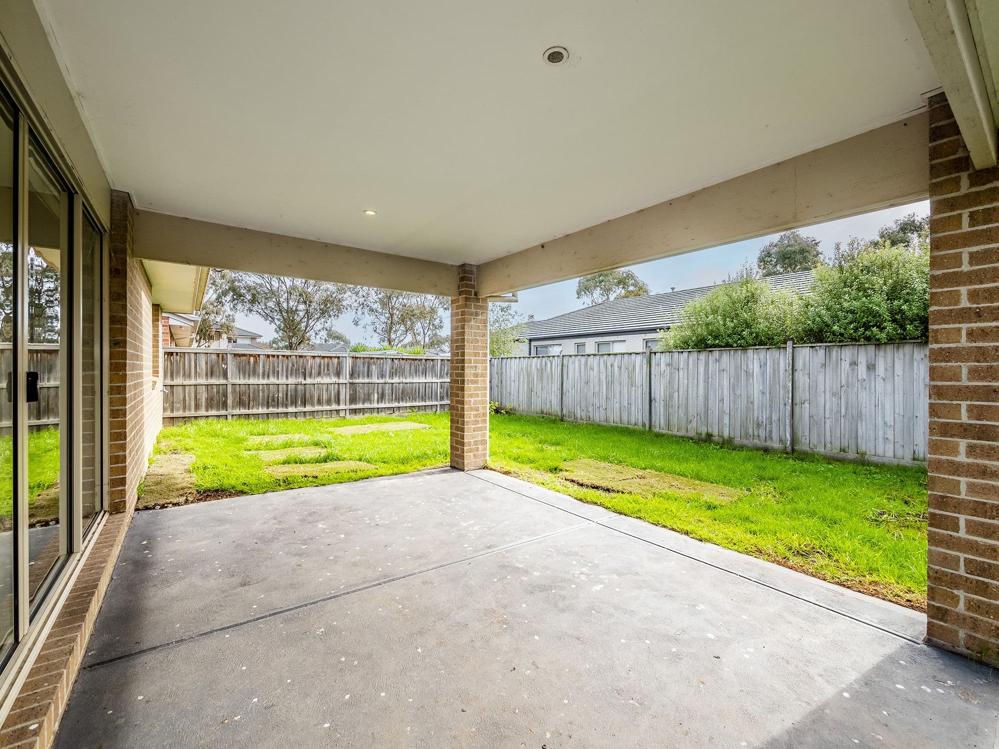 18 Quarters Boulevard, Cranbourne West VIC 3977, Cranbourne West - Thumbnail 8