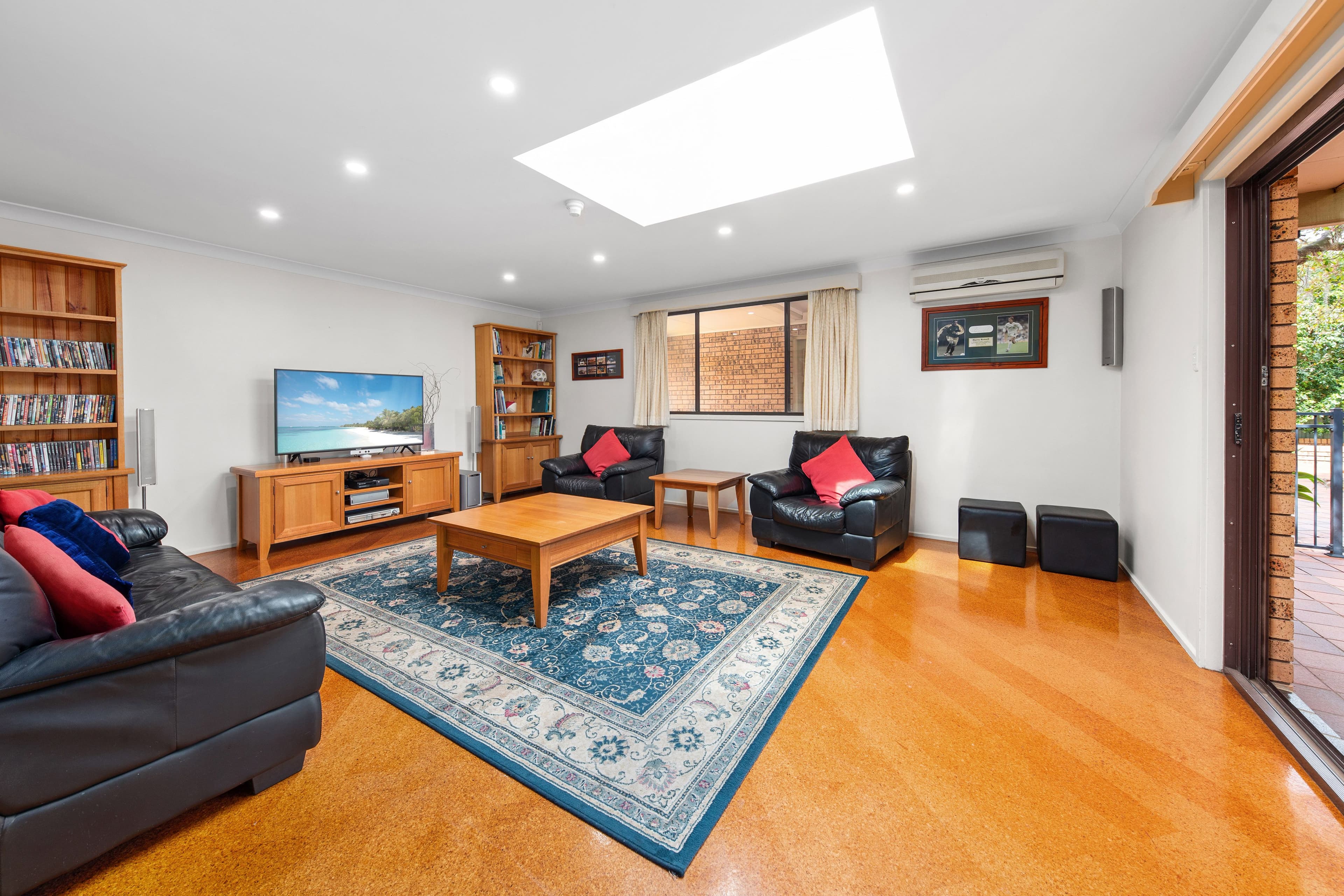 2 Jervis Drive, Illawong NSW 2234, Illawong - Thumbnail 2