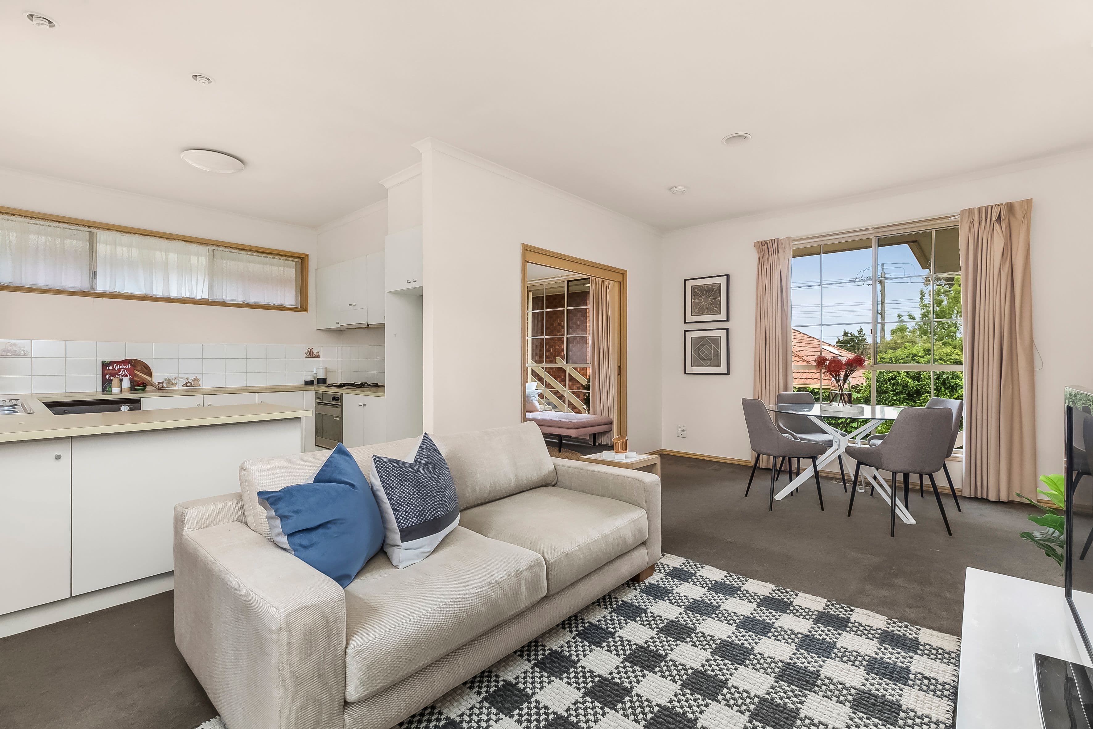 103 Bogong Avenue, Glen Waverley VIC 3150, Glen Waverley - Thumbnail 3