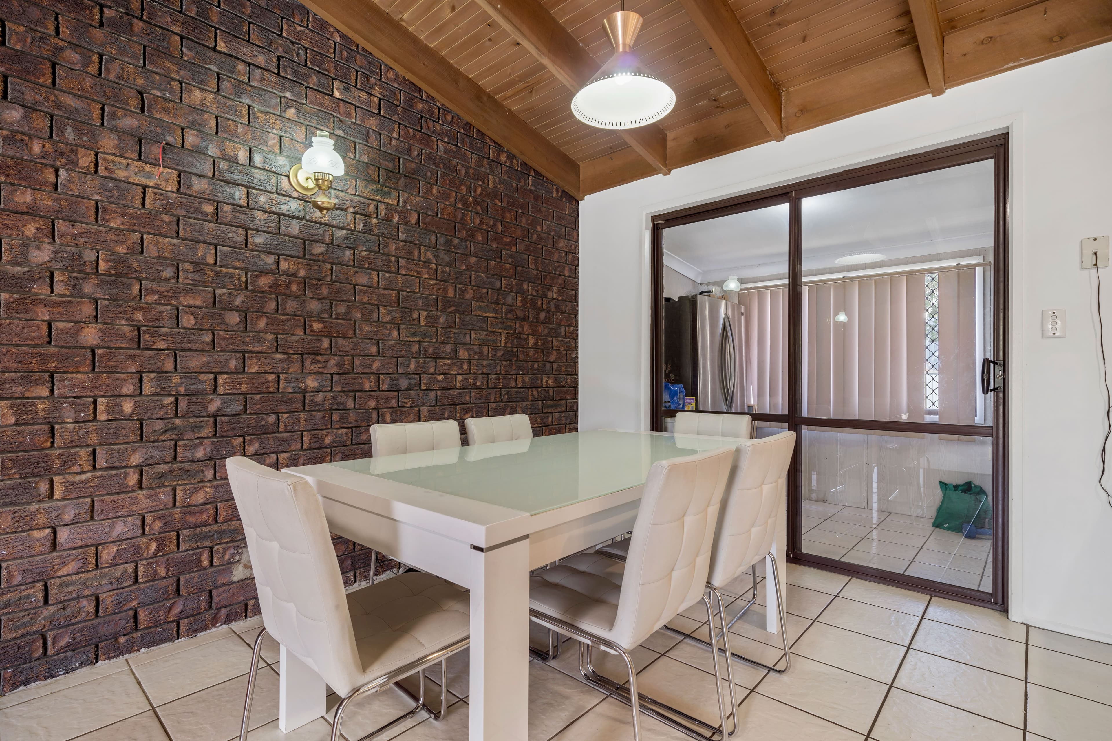 5 Hoop Street, Hillcrest QLD 4118, Hillcrest - Thumbnail 3