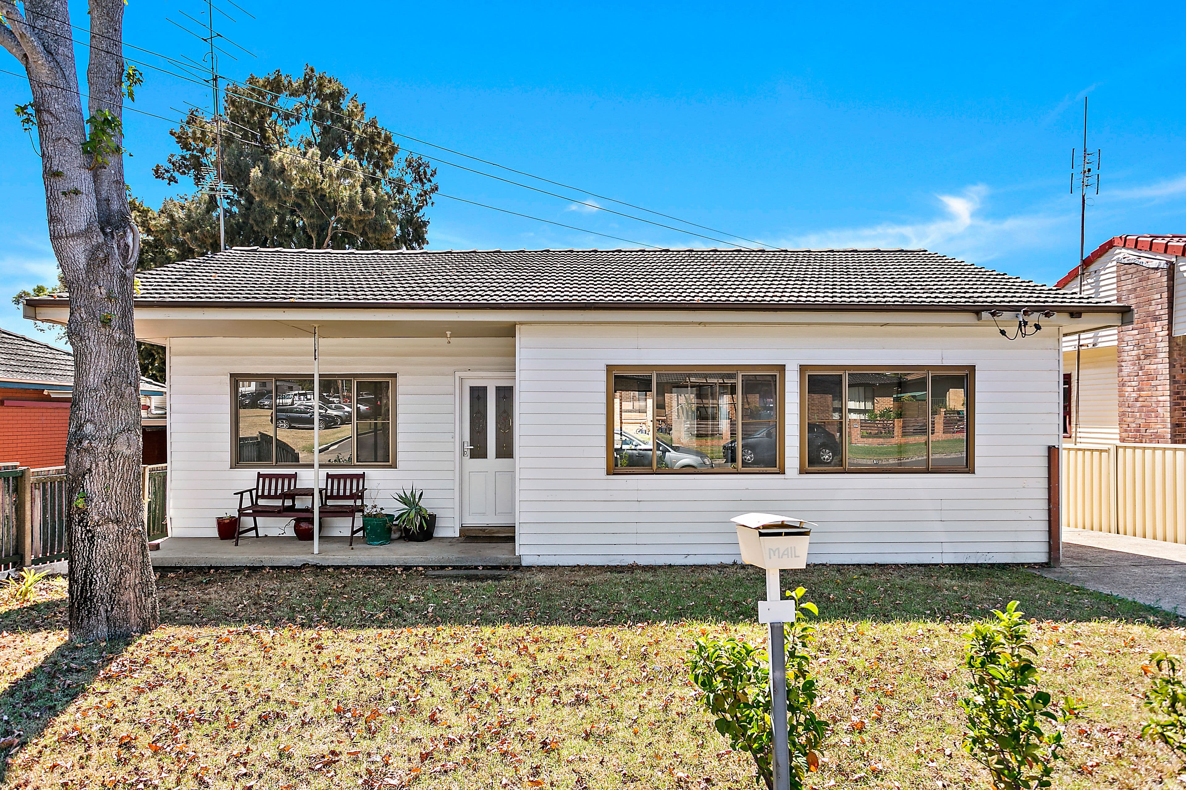 15 Macquarie Street, Albion Park - Image 1