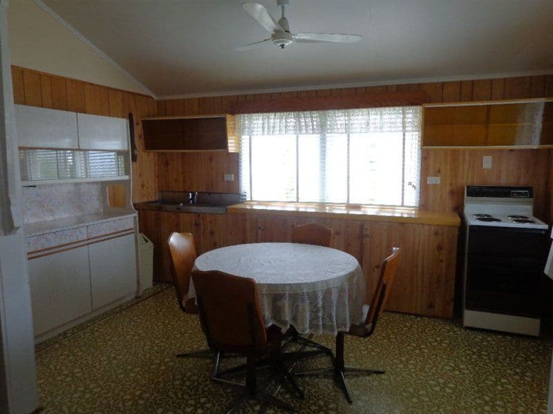 98 Ireland Street, OONOONBA QLD 4811, Oonoonba - Thumbnail 8