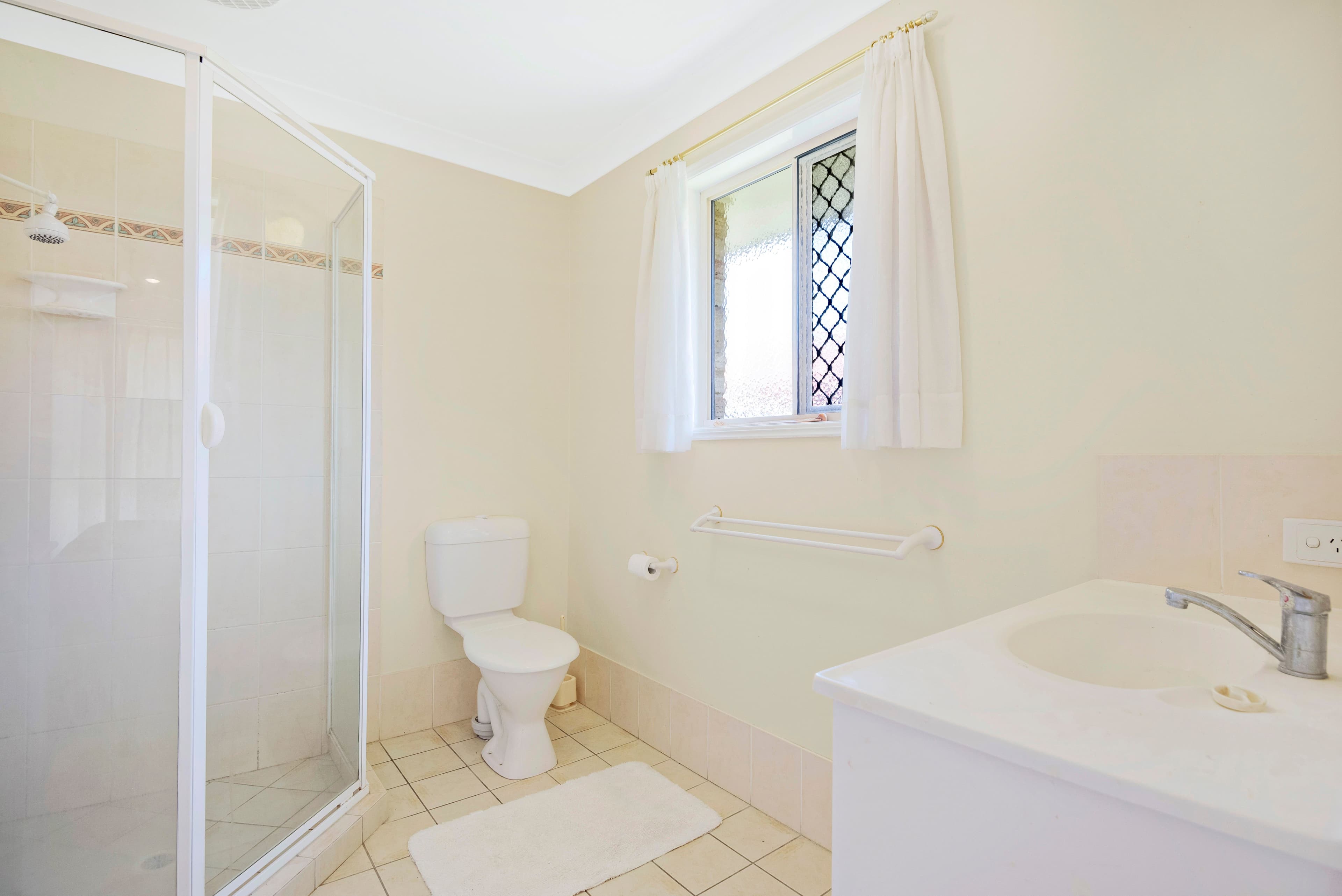 11 Yarra Close, Banora Point - Thumbnail 7