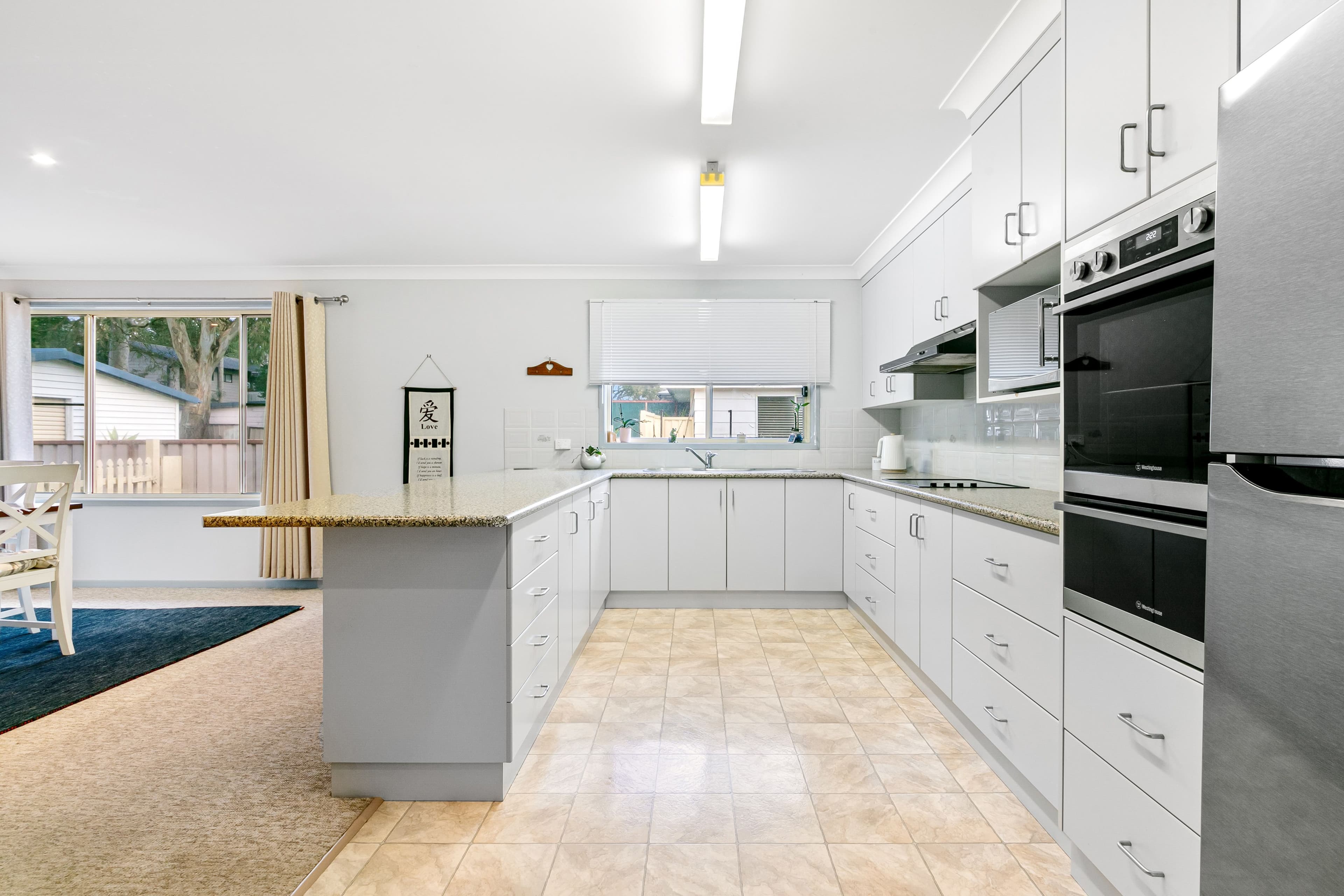 24 Tenth Avenue, Budgewoi NSW 2262, Budgewoi - Thumbnail 4