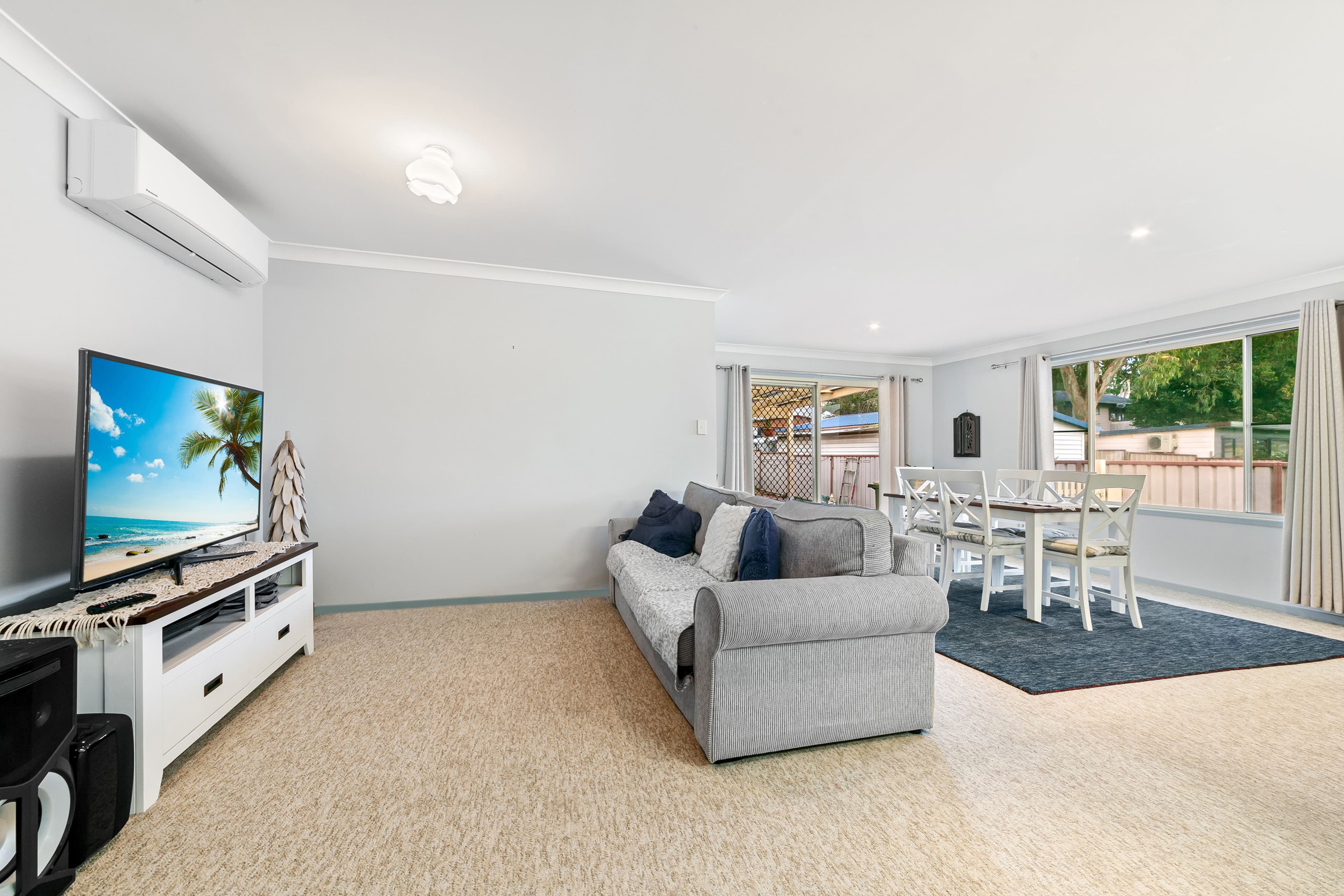24 Tenth Avenue, Budgewoi NSW 2262, Budgewoi - Thumbnail 5