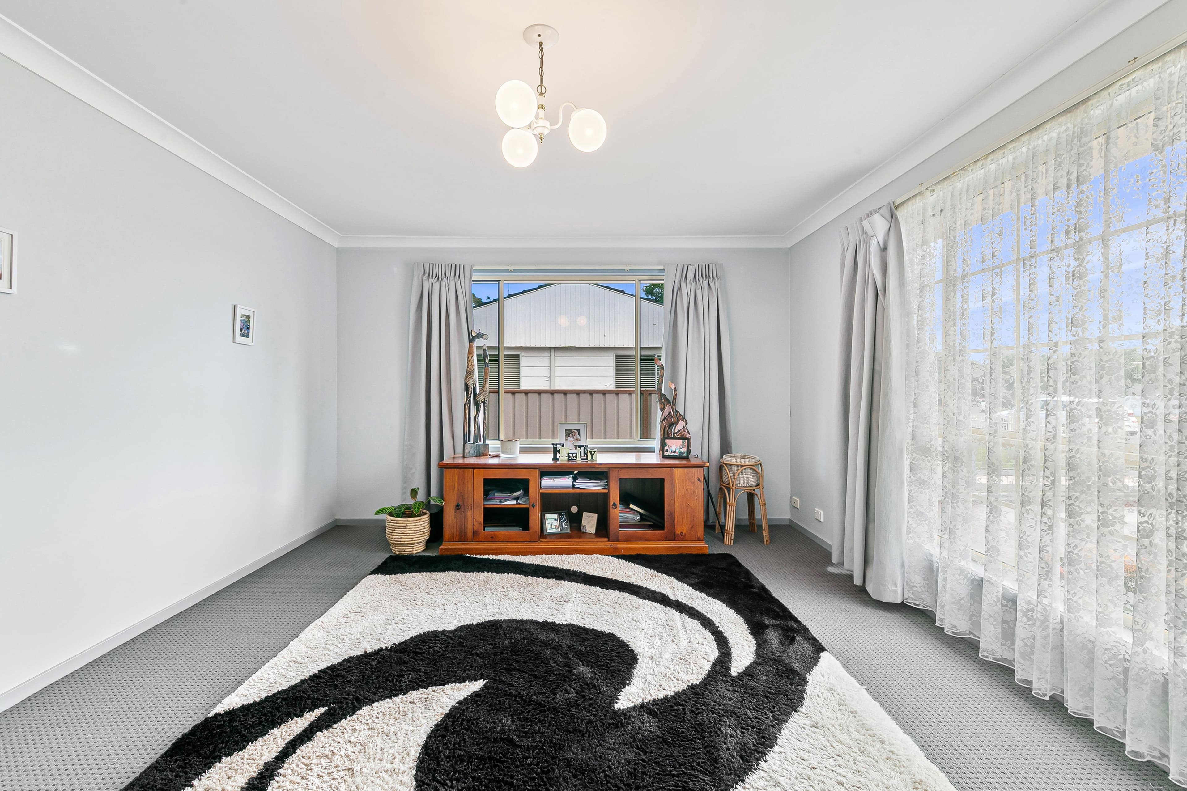 24 Tenth Avenue, Budgewoi NSW 2262, Budgewoi - Thumbnail 8