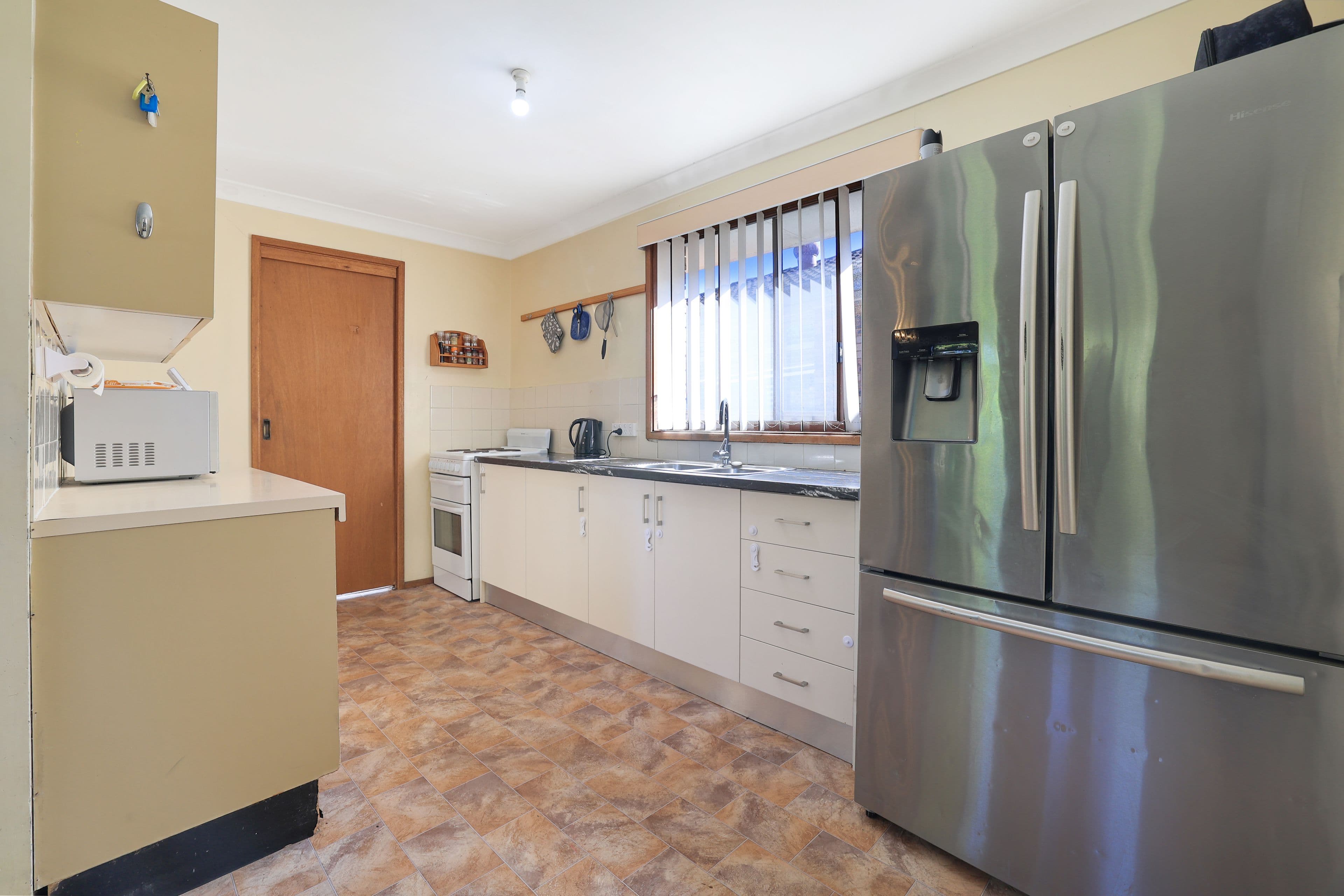 14 Danube Crescent, Kearns NSW 2558, Kearns - Thumbnail 2