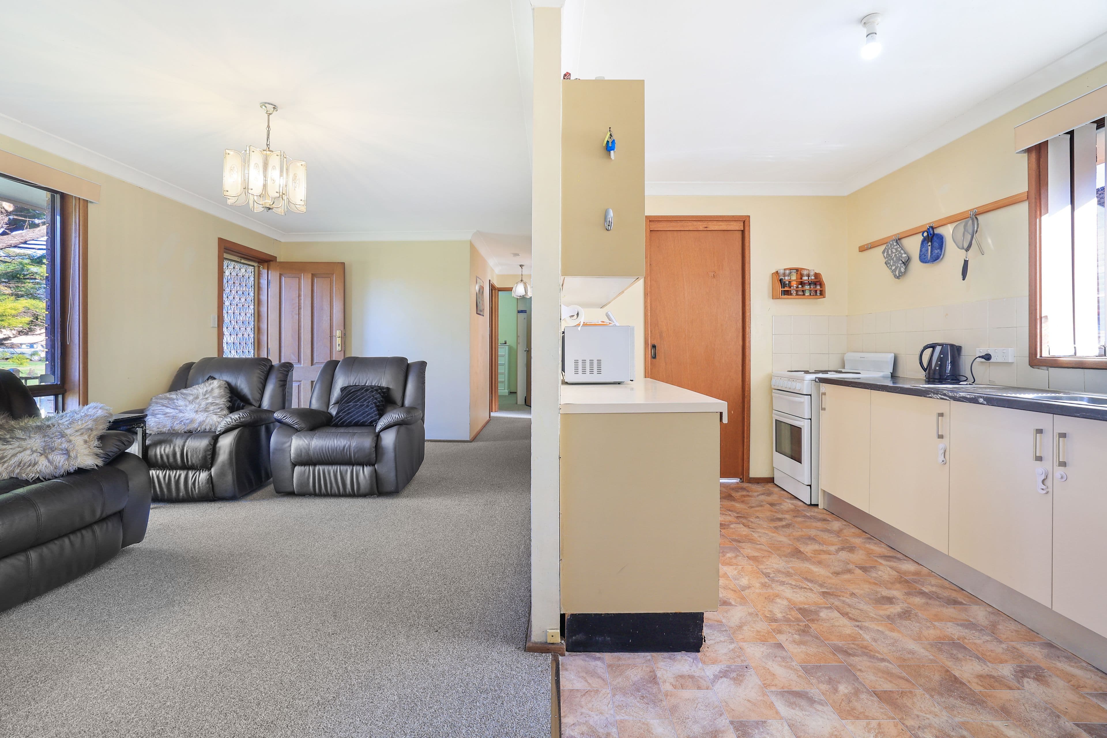 14 Danube Crescent, Kearns NSW 2558, Kearns - Thumbnail 3