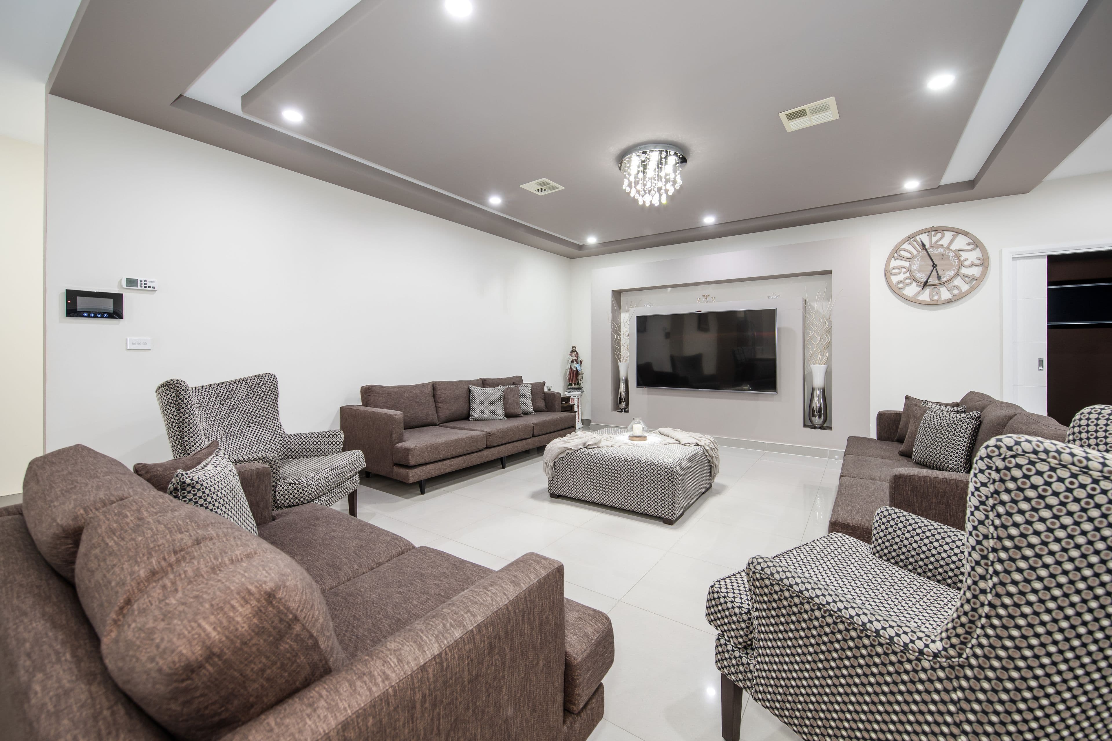 9 Burnett Close, Taylors Hill VIC 3037, Taylors Hill - Thumbnail 2