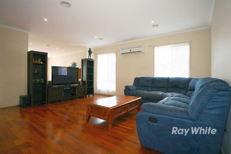 4 Von Nida Drive, CRANBOURNE NORTH VIC 3977, Cranbourne North - Thumbnail 4