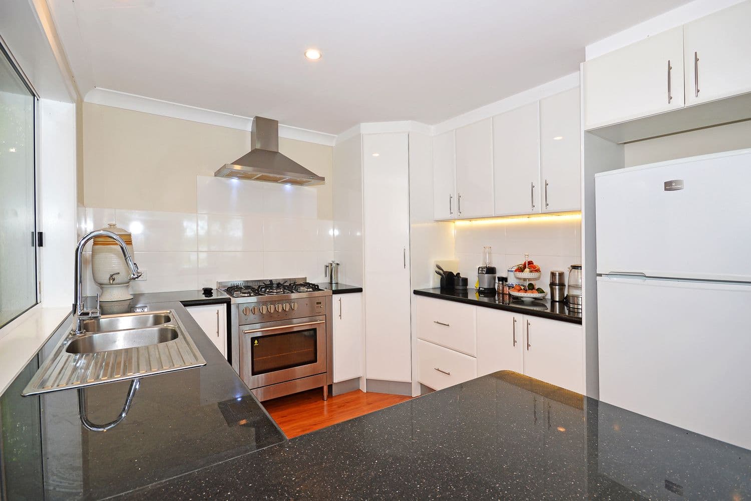 92 Broadwater Esplanade, Bilambil Heights - Thumbnail 5