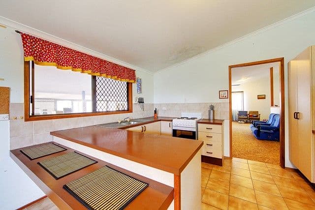 5 Holstein Place, BLACK RIVER QLD 4818, Black River - Thumbnail 4