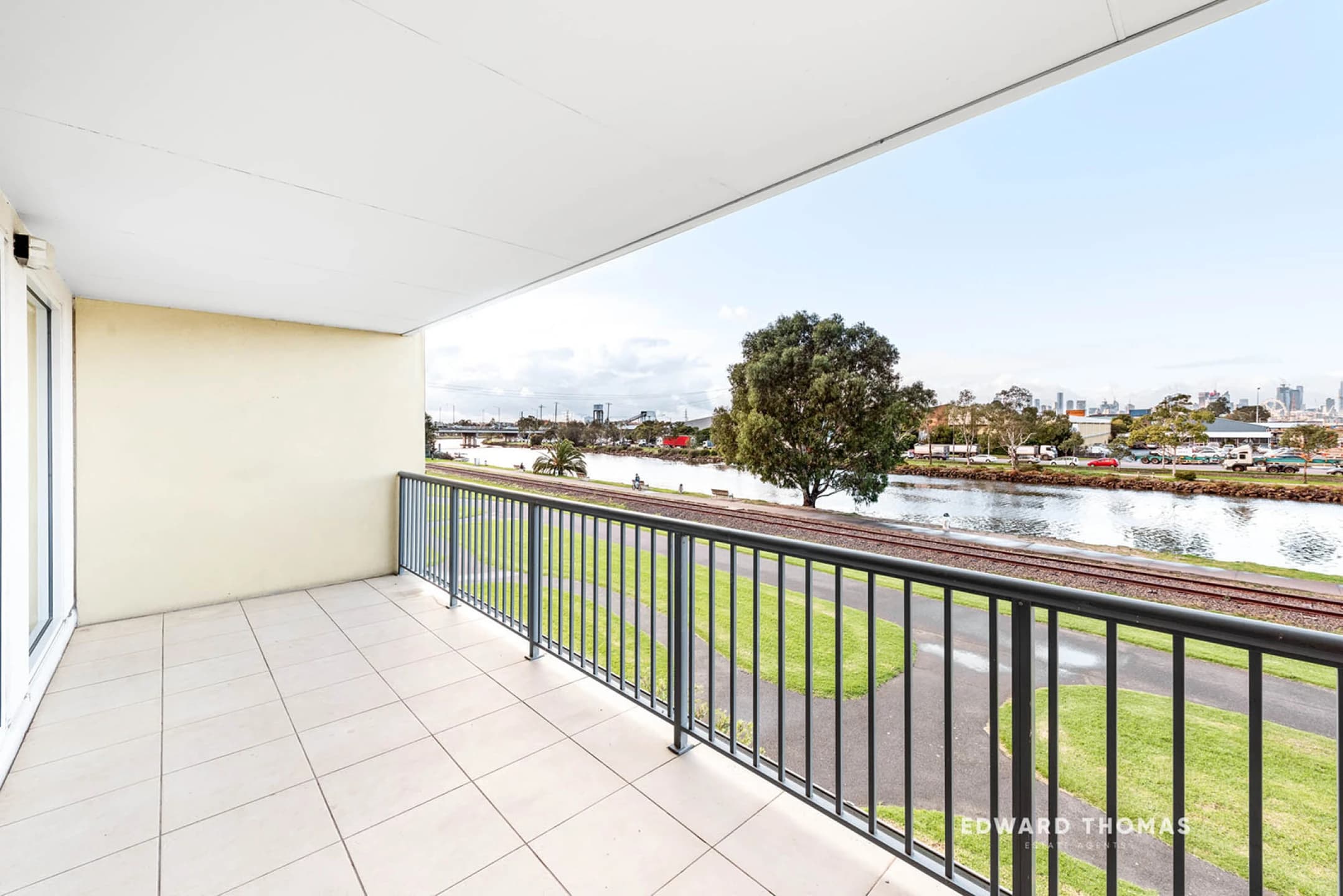 6 / 1 Saltriver Place, Footscray VIC 3011, Footscray - Thumbnail 3