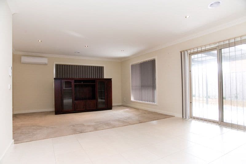 13 Cassowary Road, SOUTH MORANG VIC 3752, South Morang - Thumbnail 7