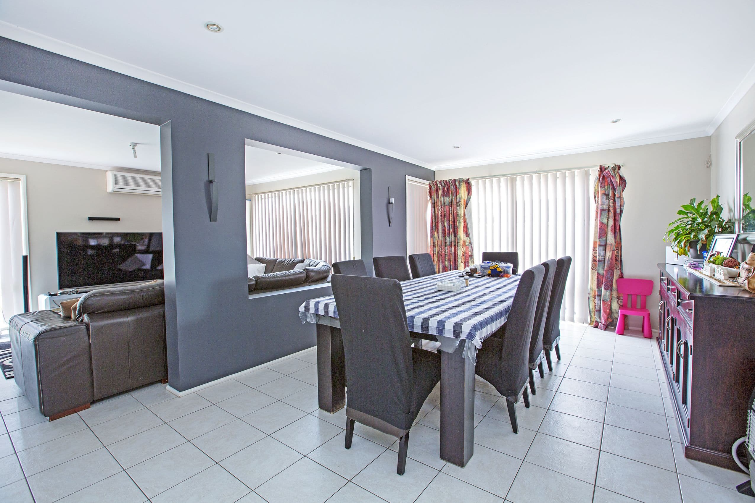 17 Lauderdale Street, West Hoxton - Thumbnail 3